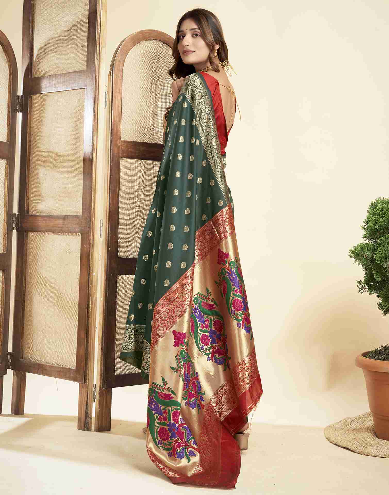 Dark Green Silk Woven Paithani Saree