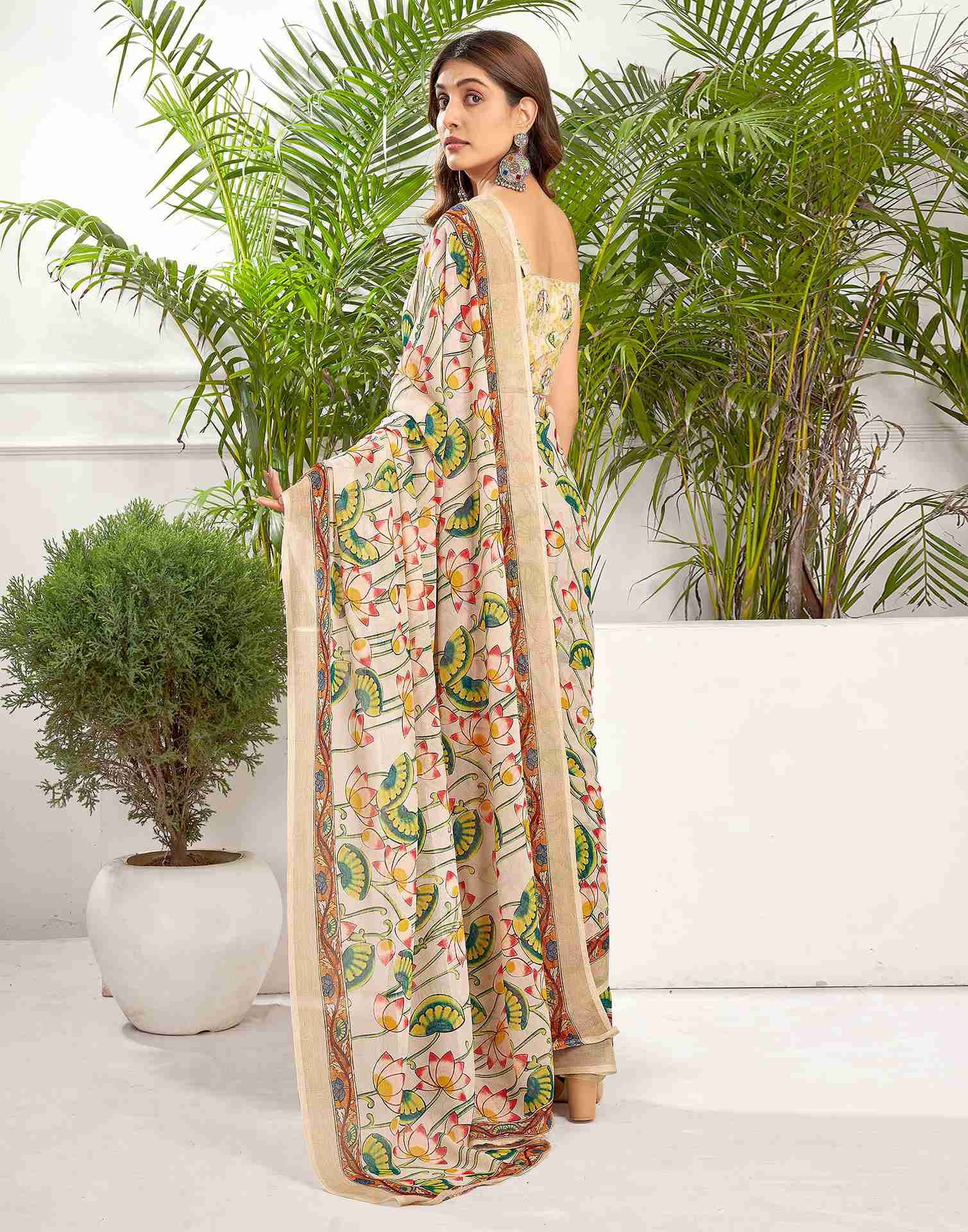 Light Beige Georgette Printed Saree