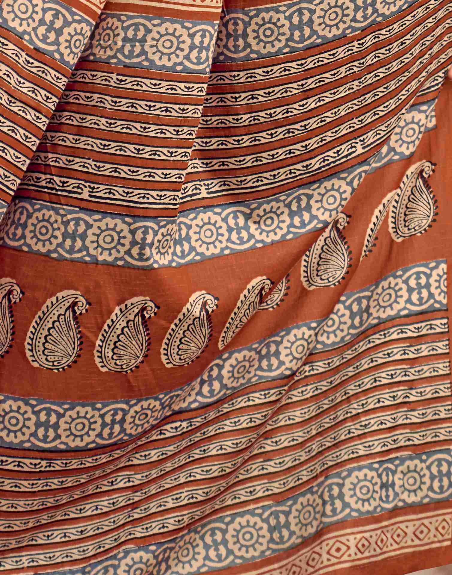 Chestnut Brown Cotton Geometric Printed Saree