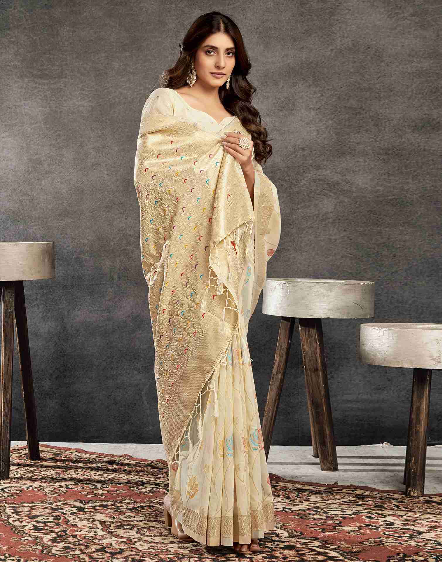 Cream Cotton Woven Saree