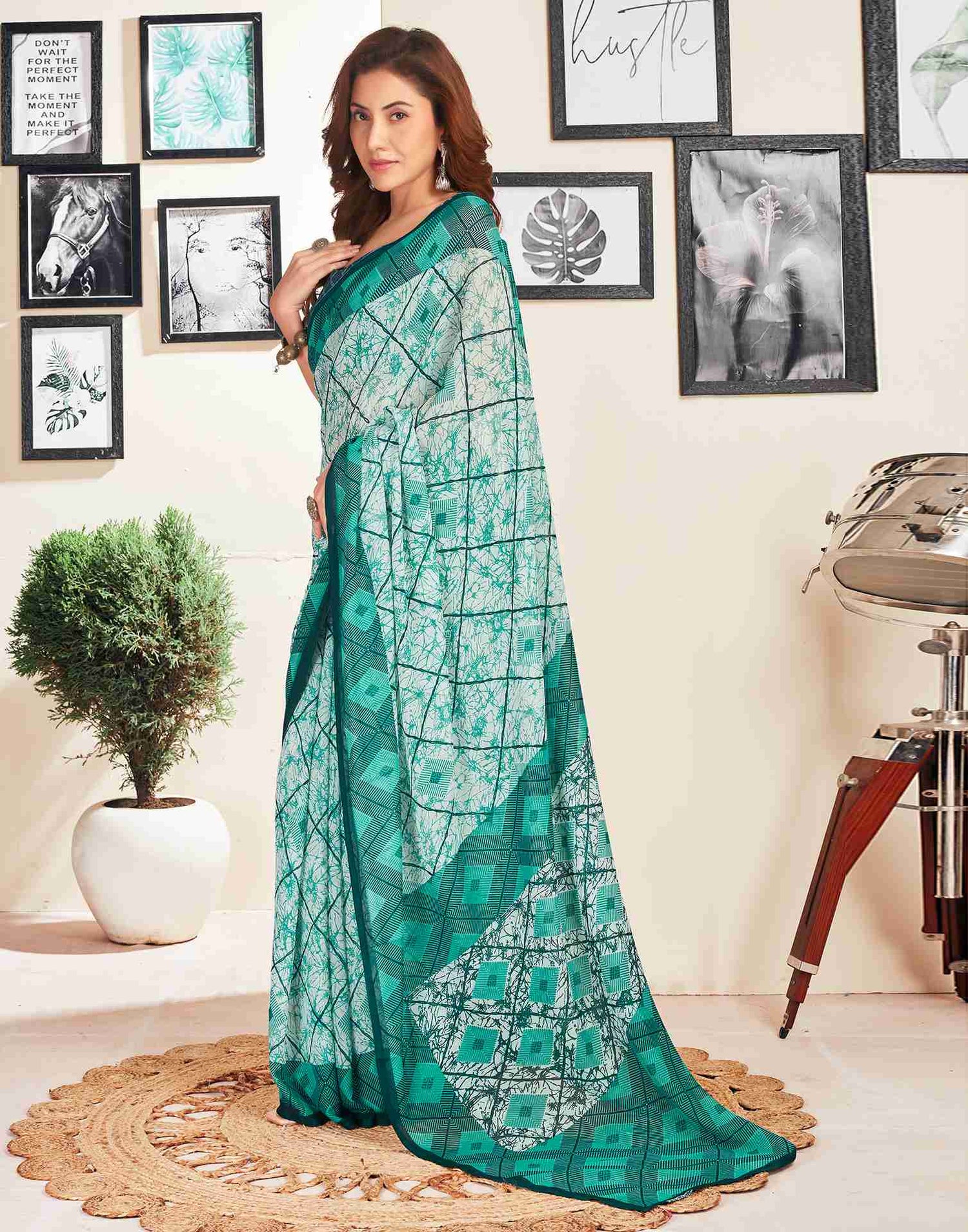 White Georgette Geometric Printed Saree