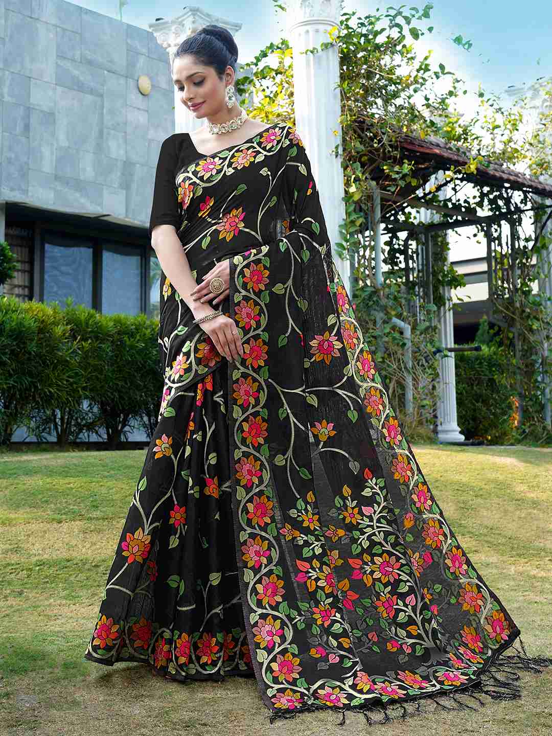 Black Chanderi Woven Printed Saree