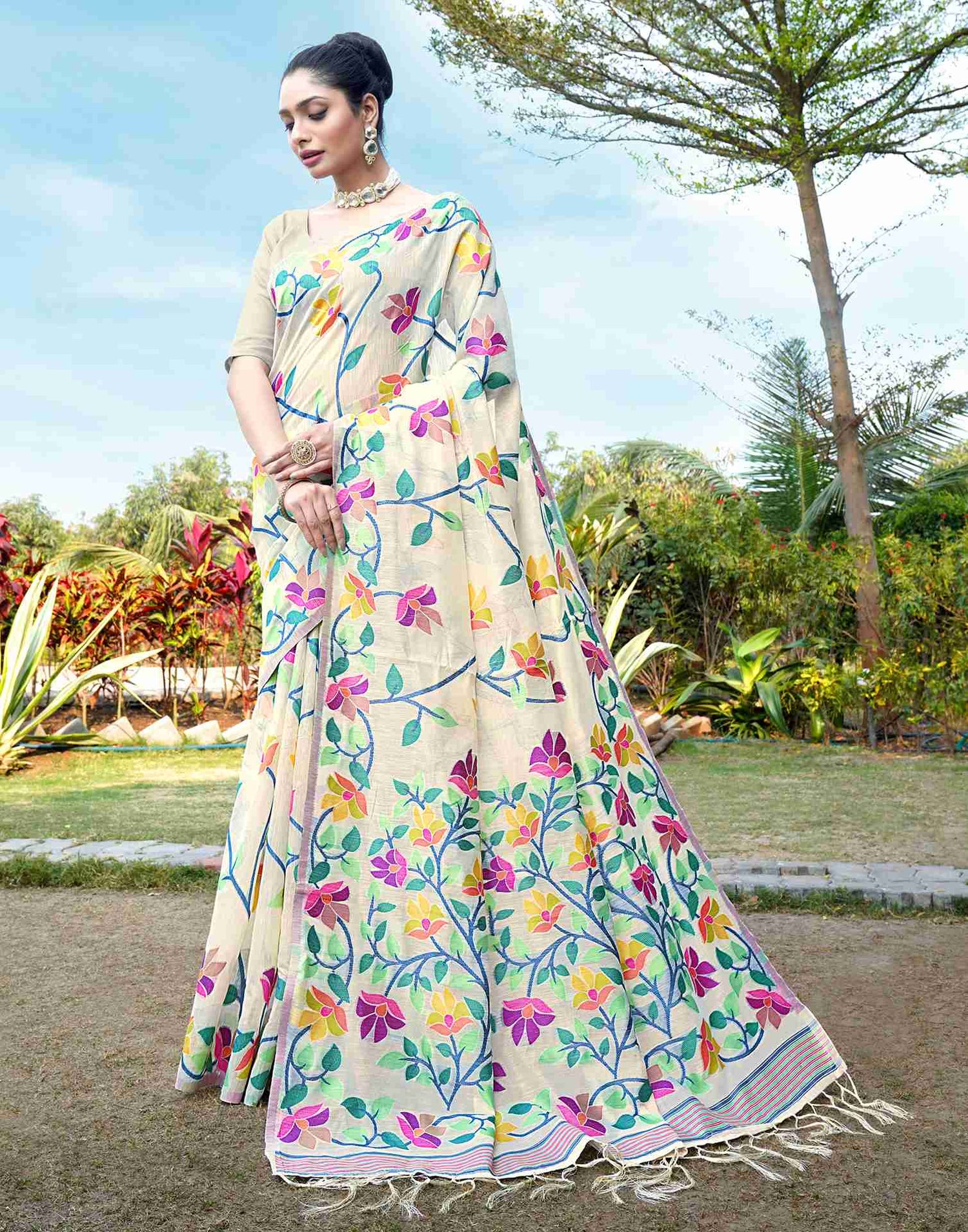 Off White Chanderi Woven Printed Saree