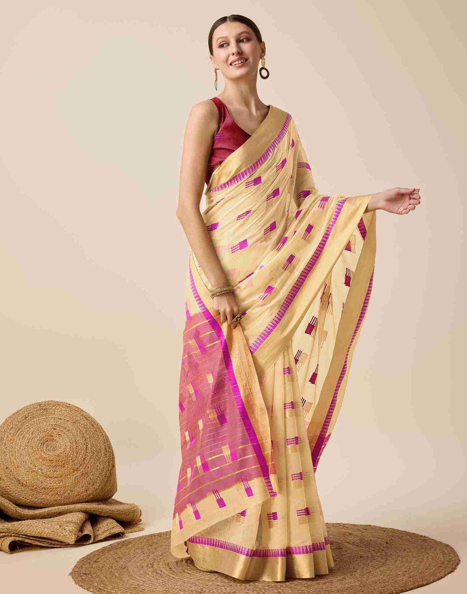 Dark Cream Cotton Woven Weaving Saree