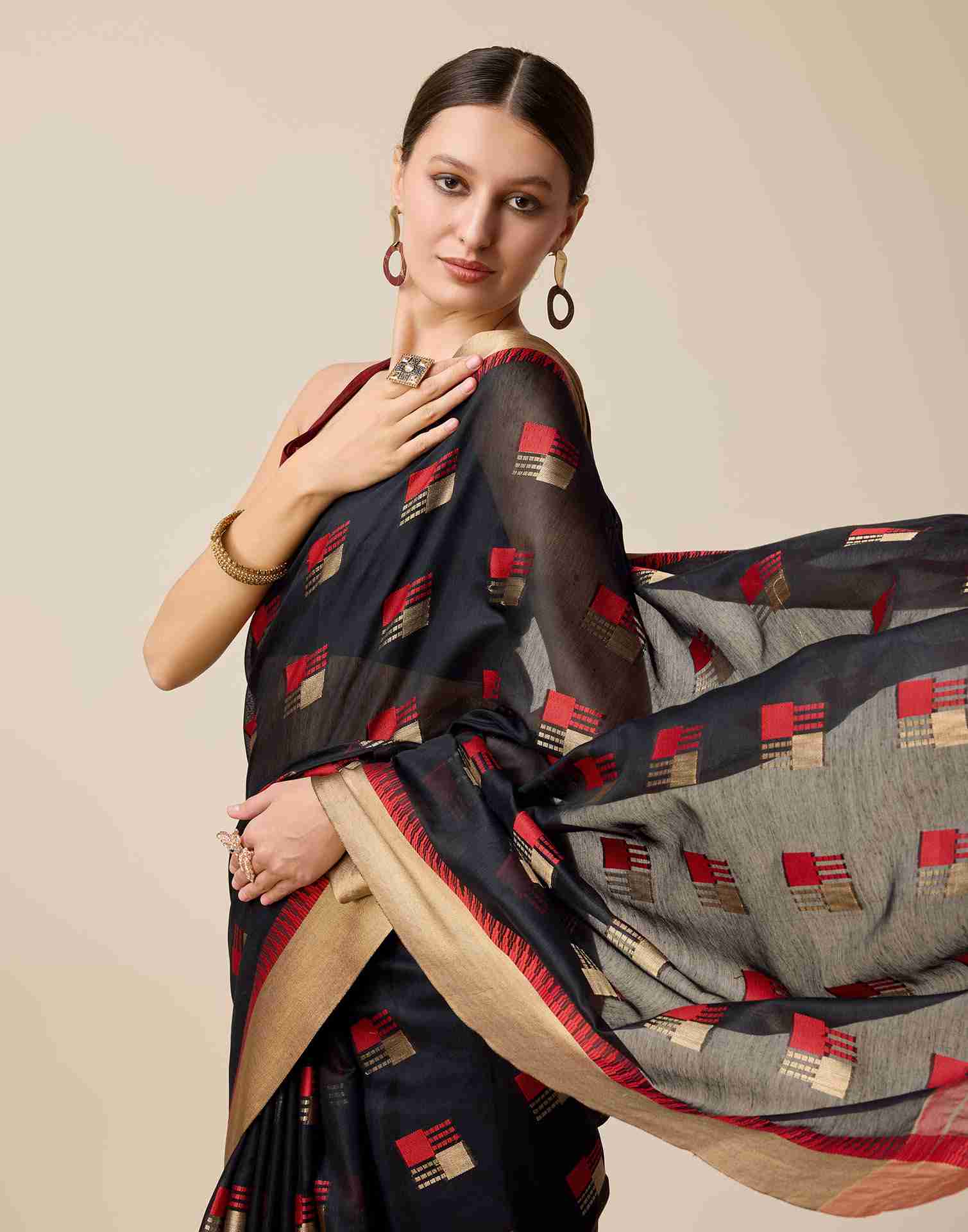 Black Cotton Woven Weaving Saree