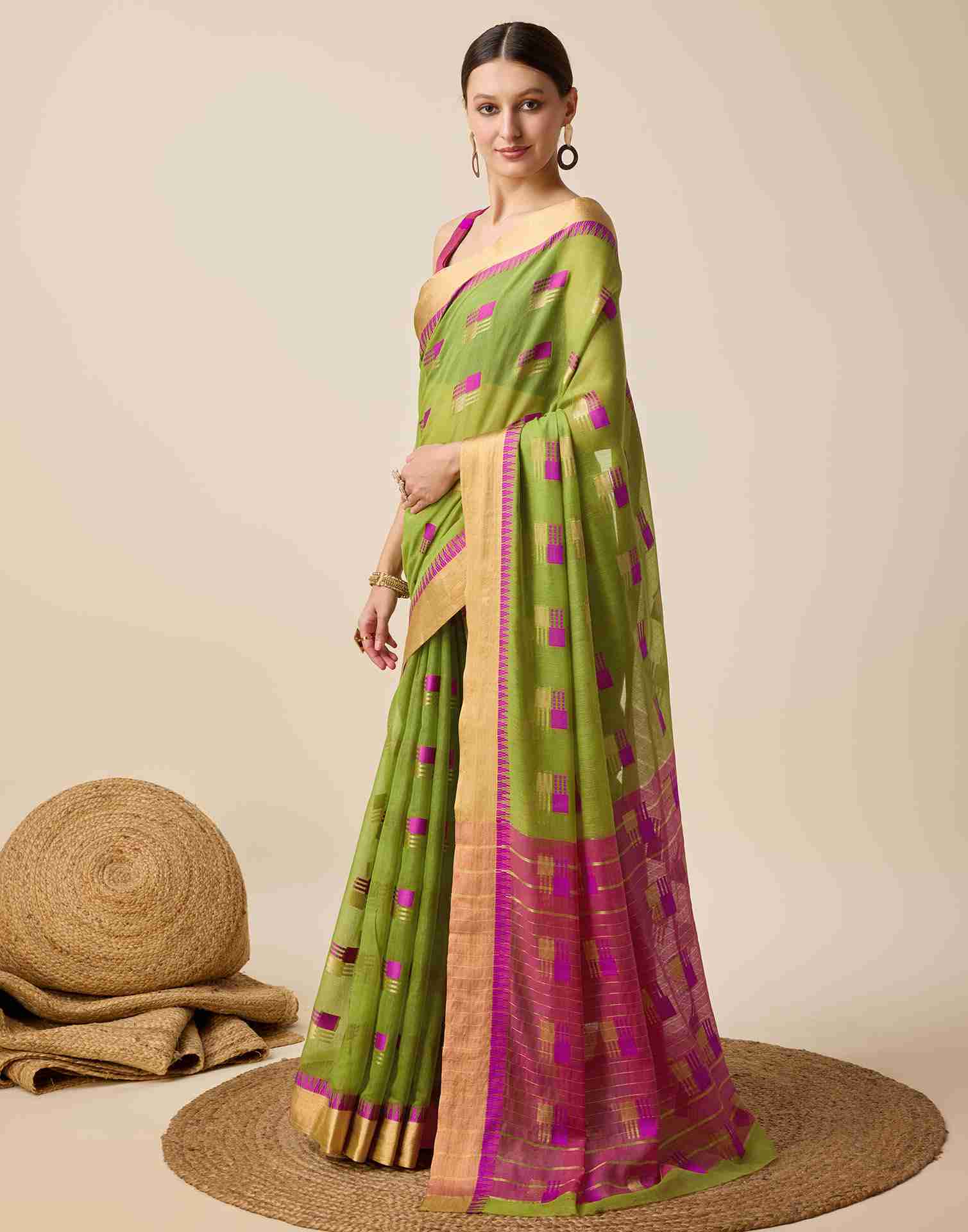 Green Cotton Woven Weaving Saree