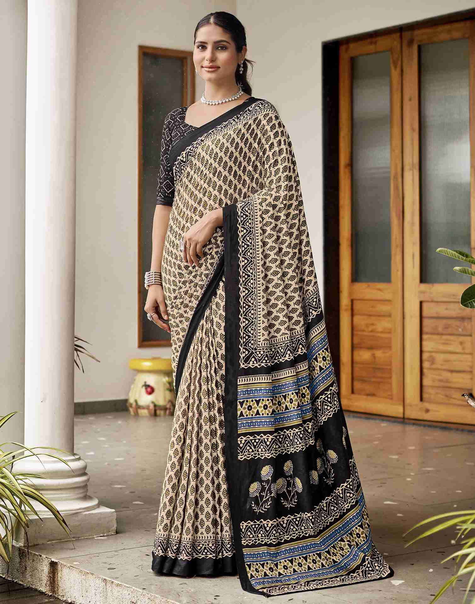 Cream Cotton Printed Saree