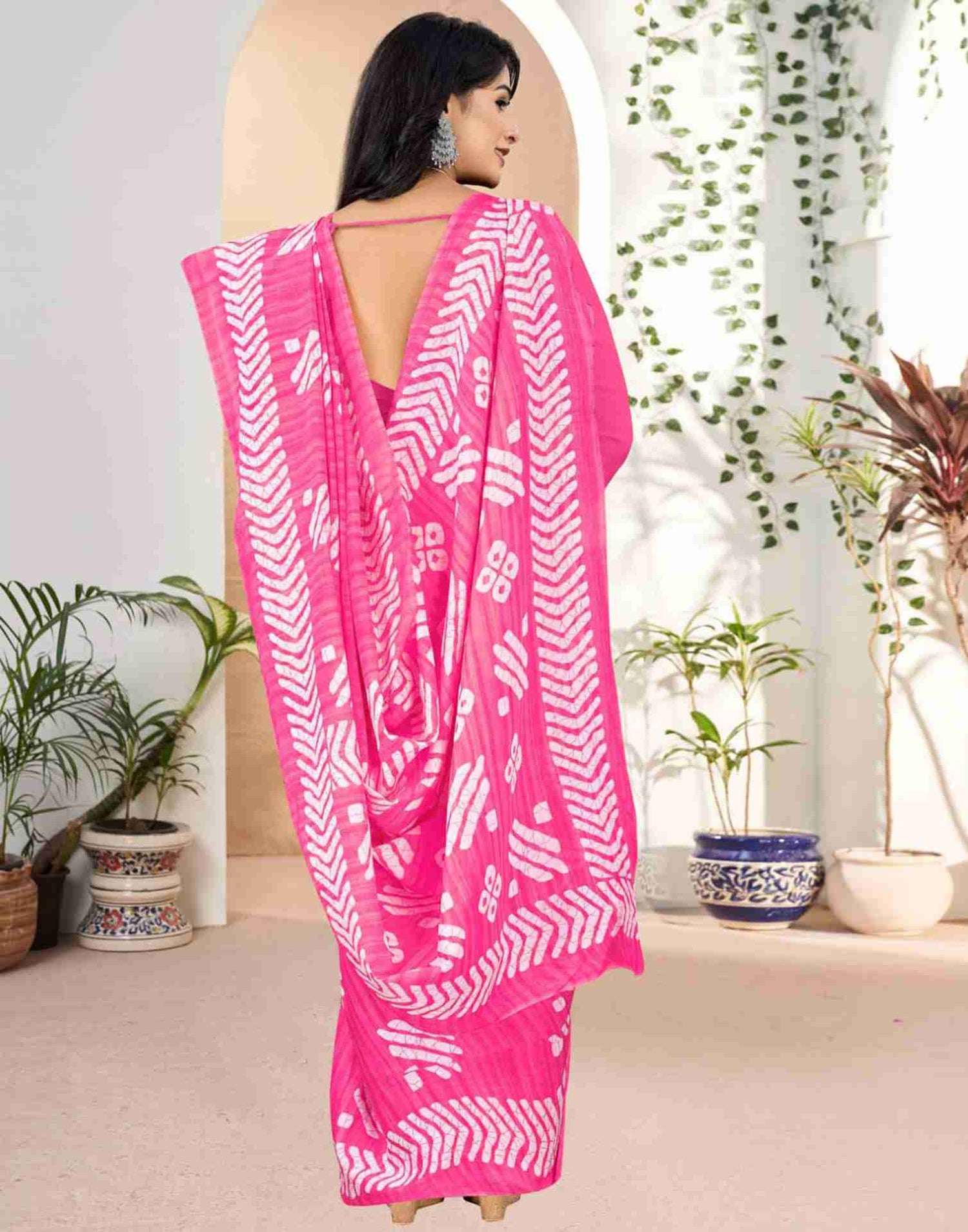 Pink Cotton Geometric Printed Saree