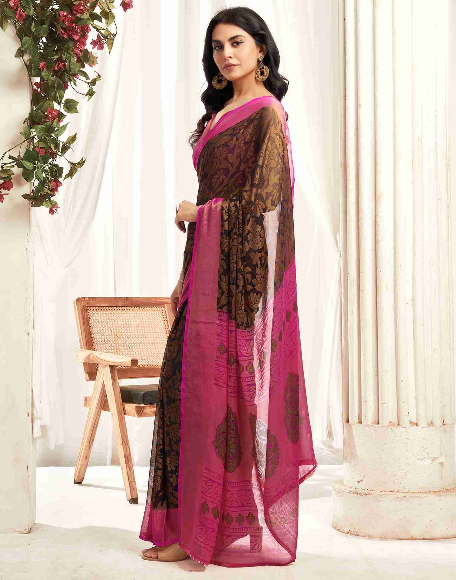 Magenta Chiffon Woven Printed Saree