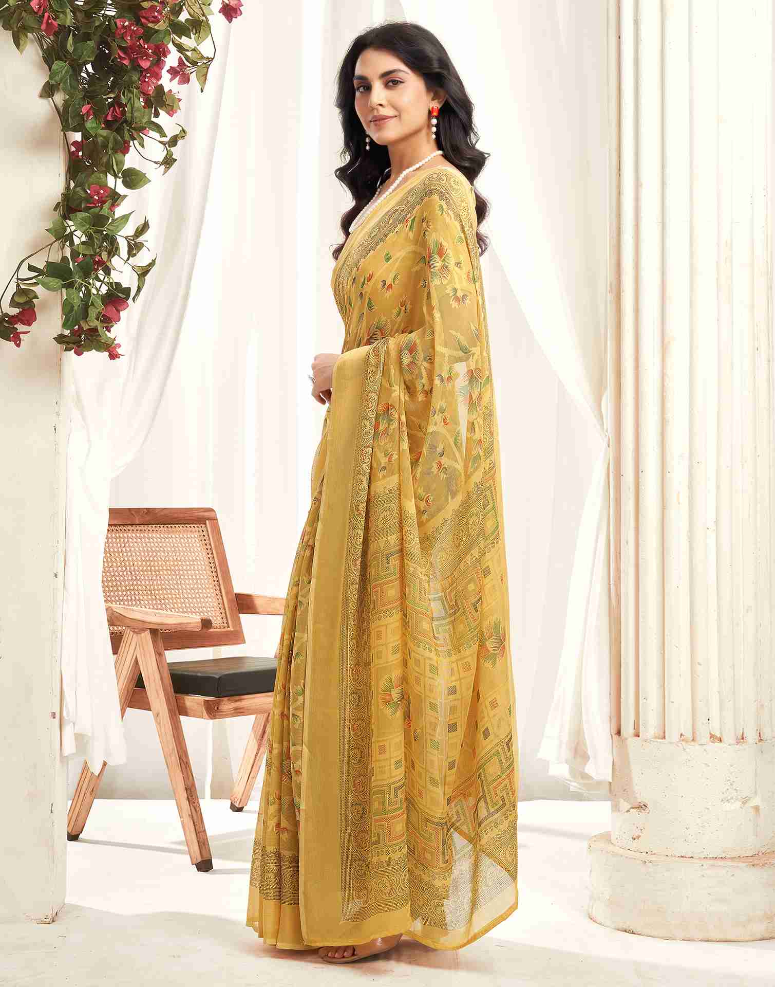 Pastel Yellow Chiffon Woven Printed Saree