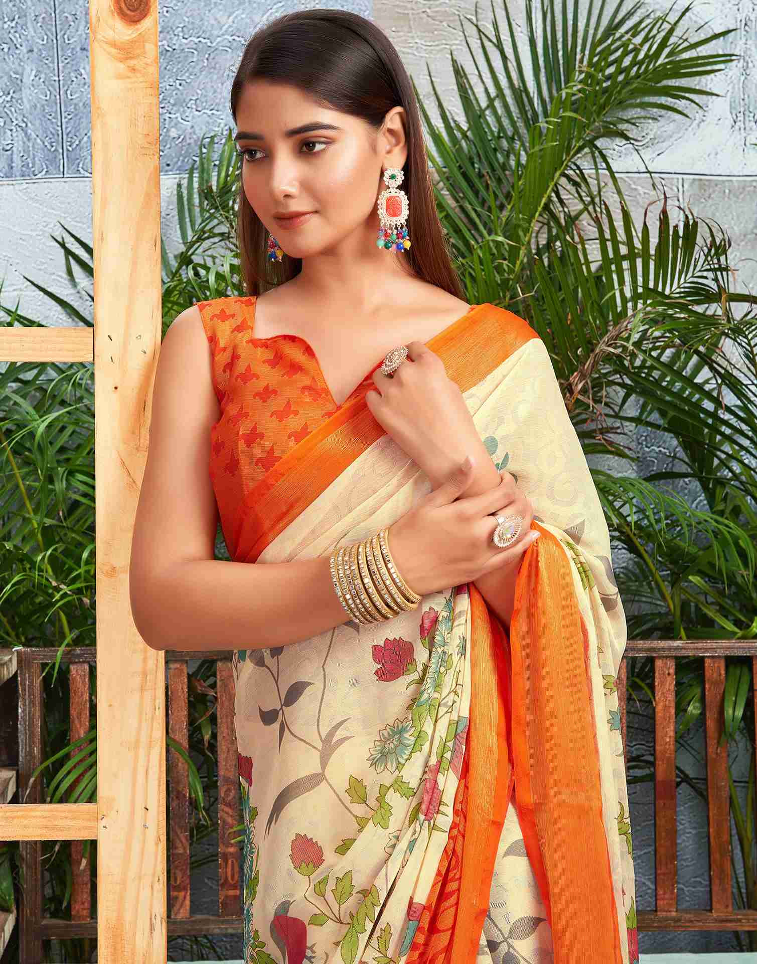 Cream Chiffon Woven Printed Saree