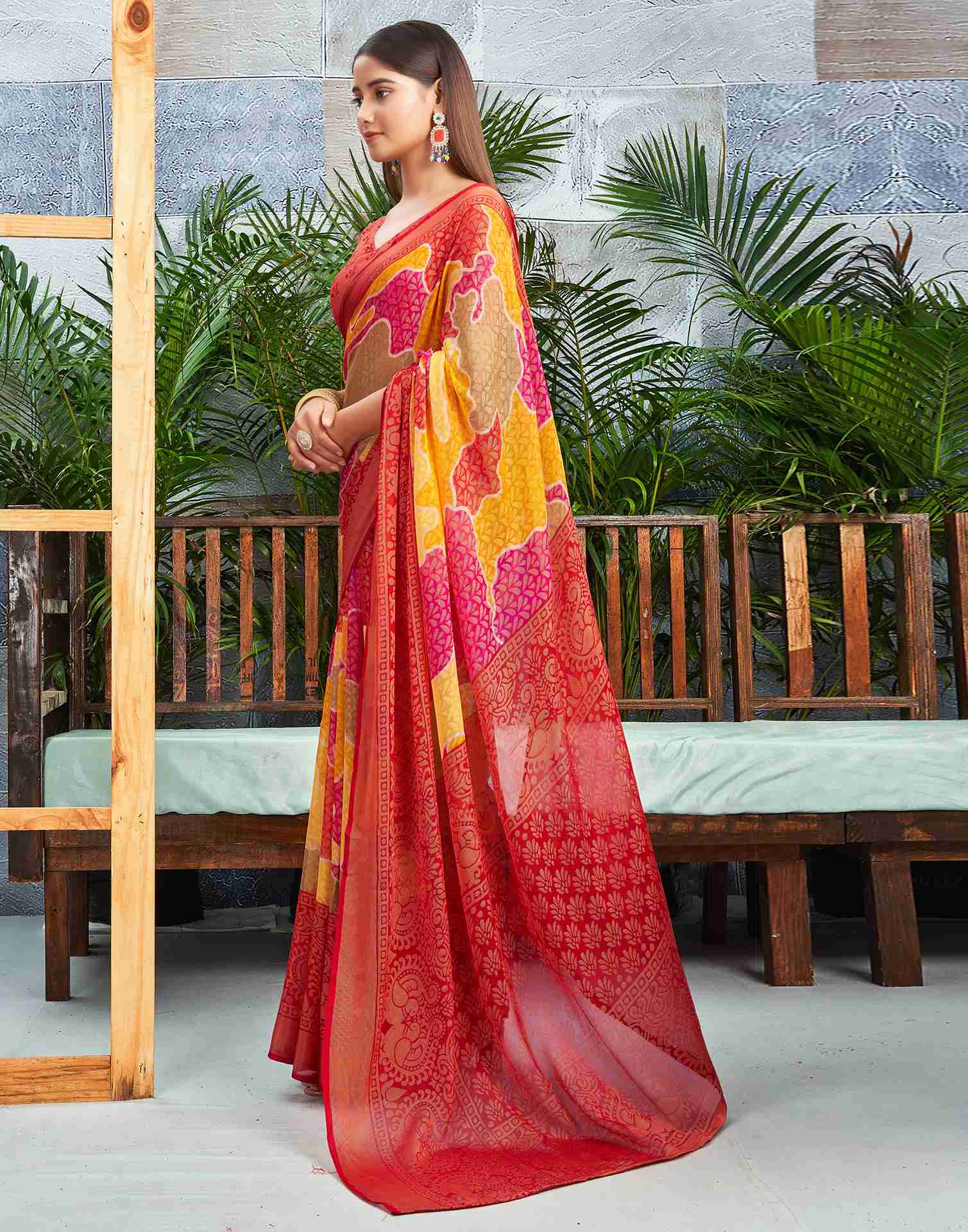 Red Chiffon Woven Printed Saree