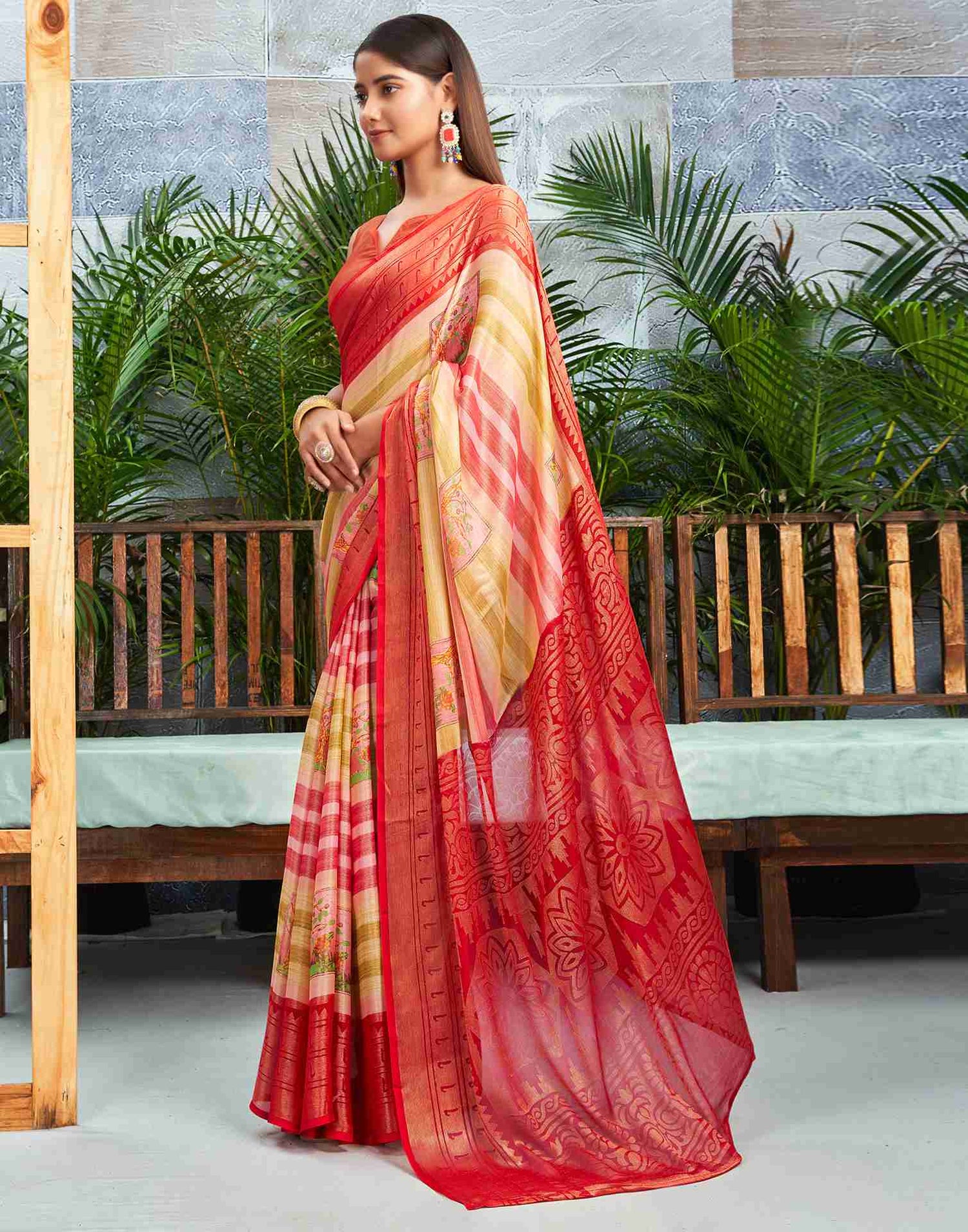 Red Chiffon Woven Printed Saree