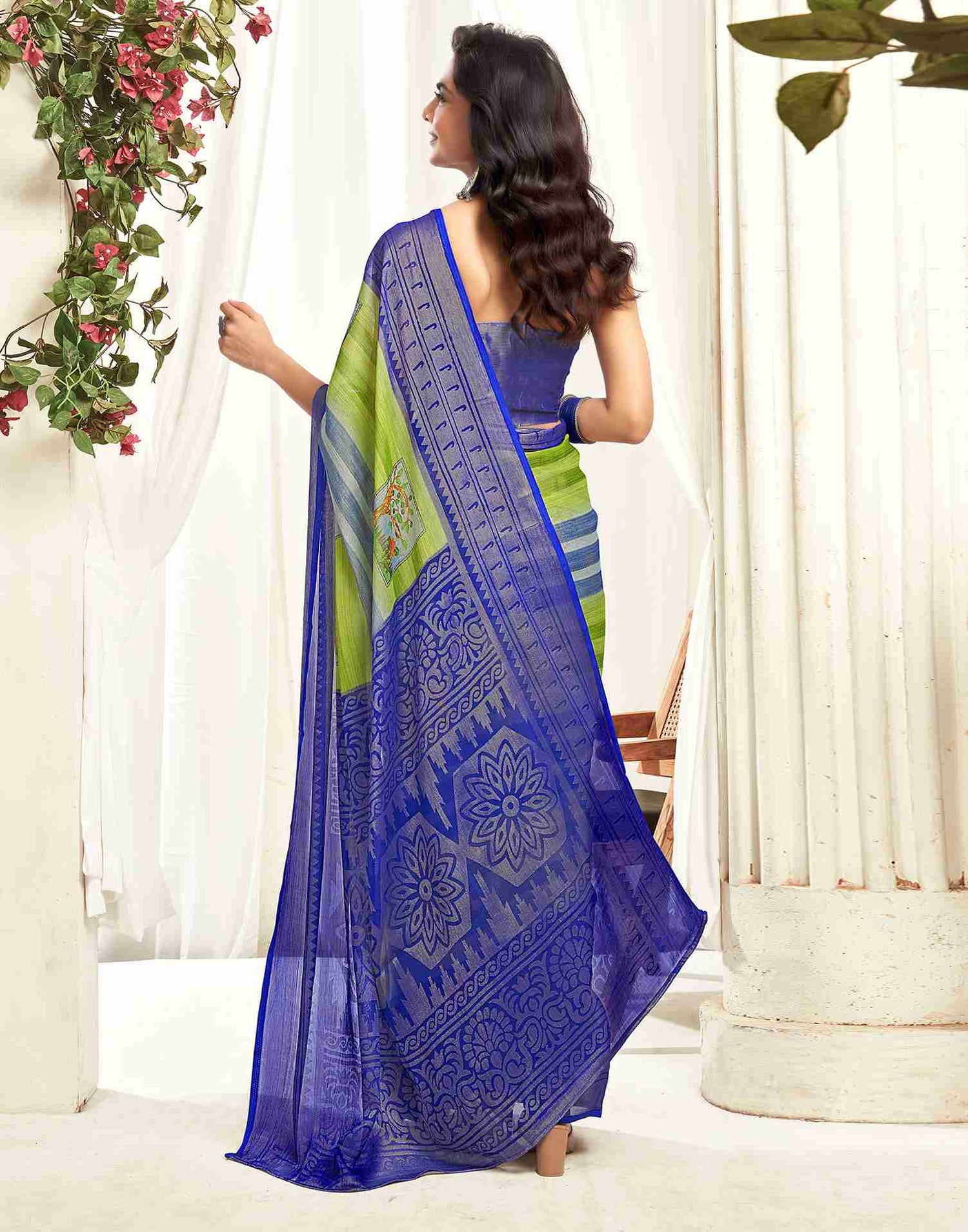 Green Chiffon Woven Printed Saree