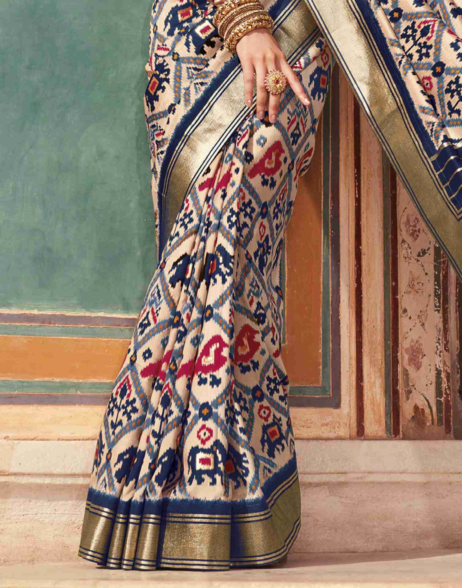 Cream Silk Printed Patola Saree