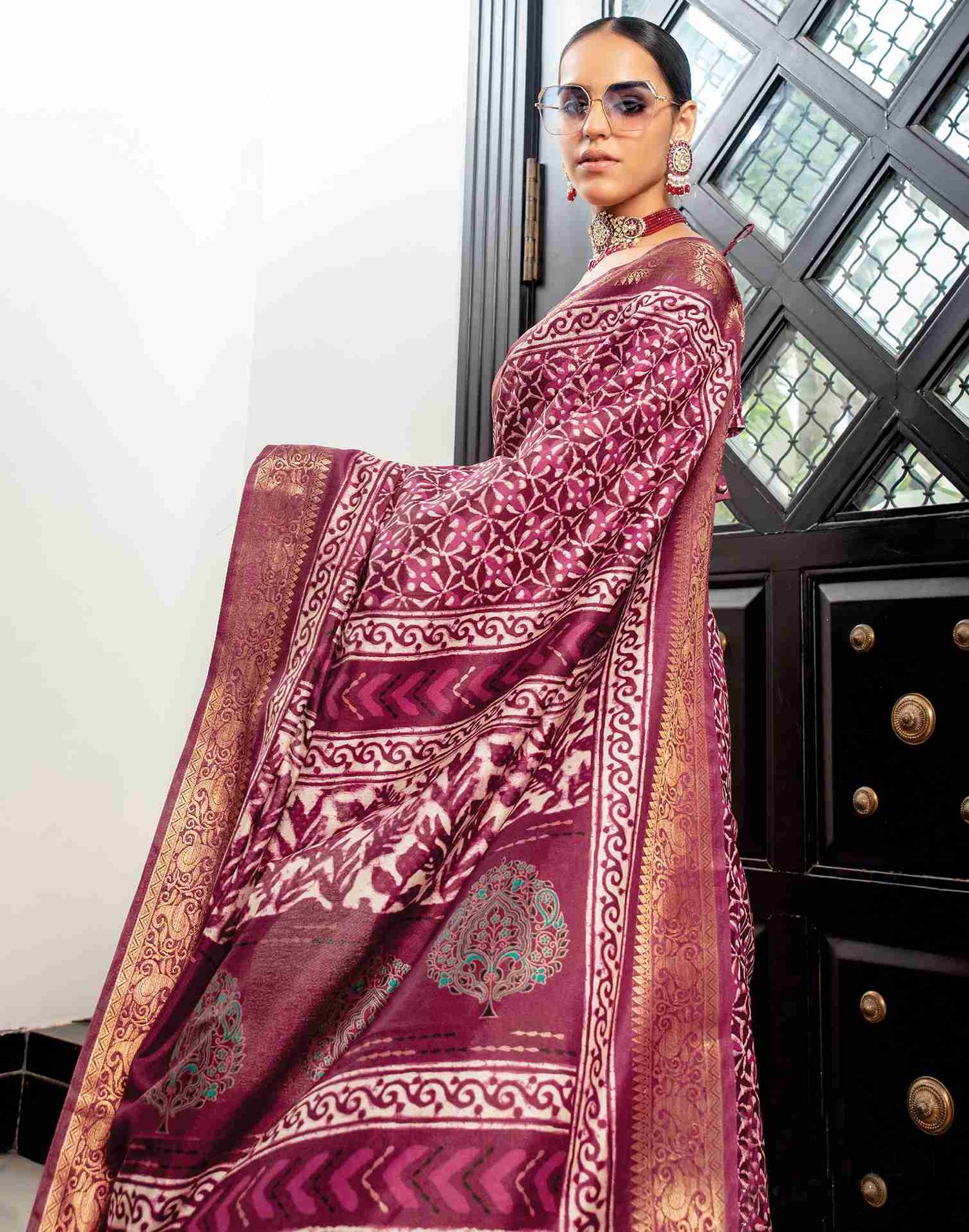 Wine Cotton Woven Printed Saree