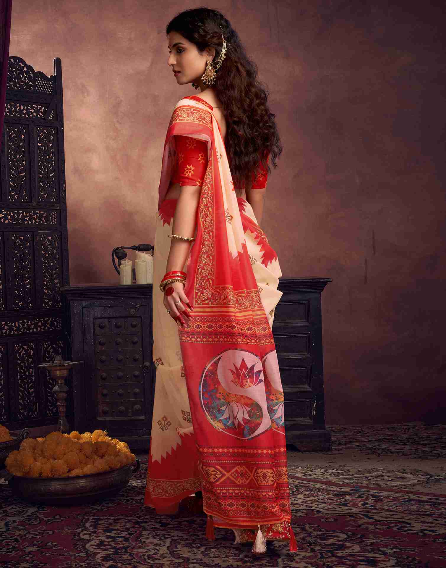 Cream Cotton Printed Saree