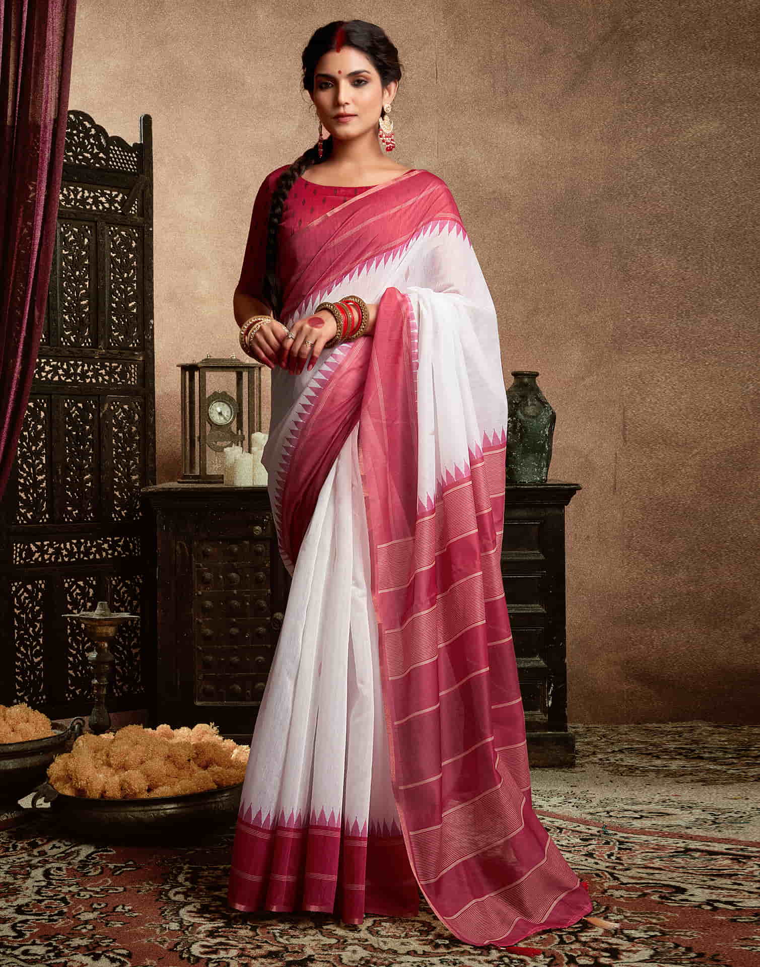 White Cotton Printed Saree