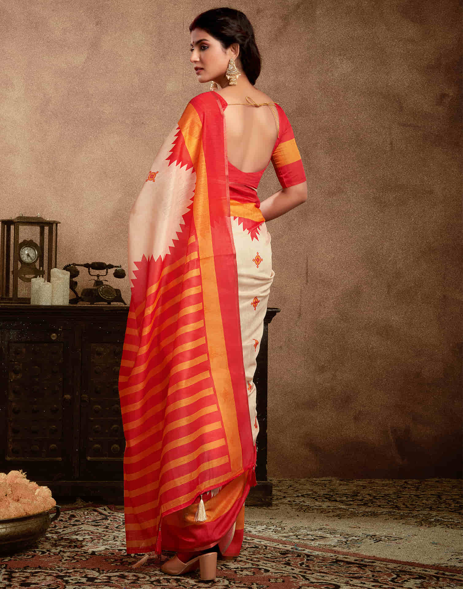 Cream Cotton Printed Saree