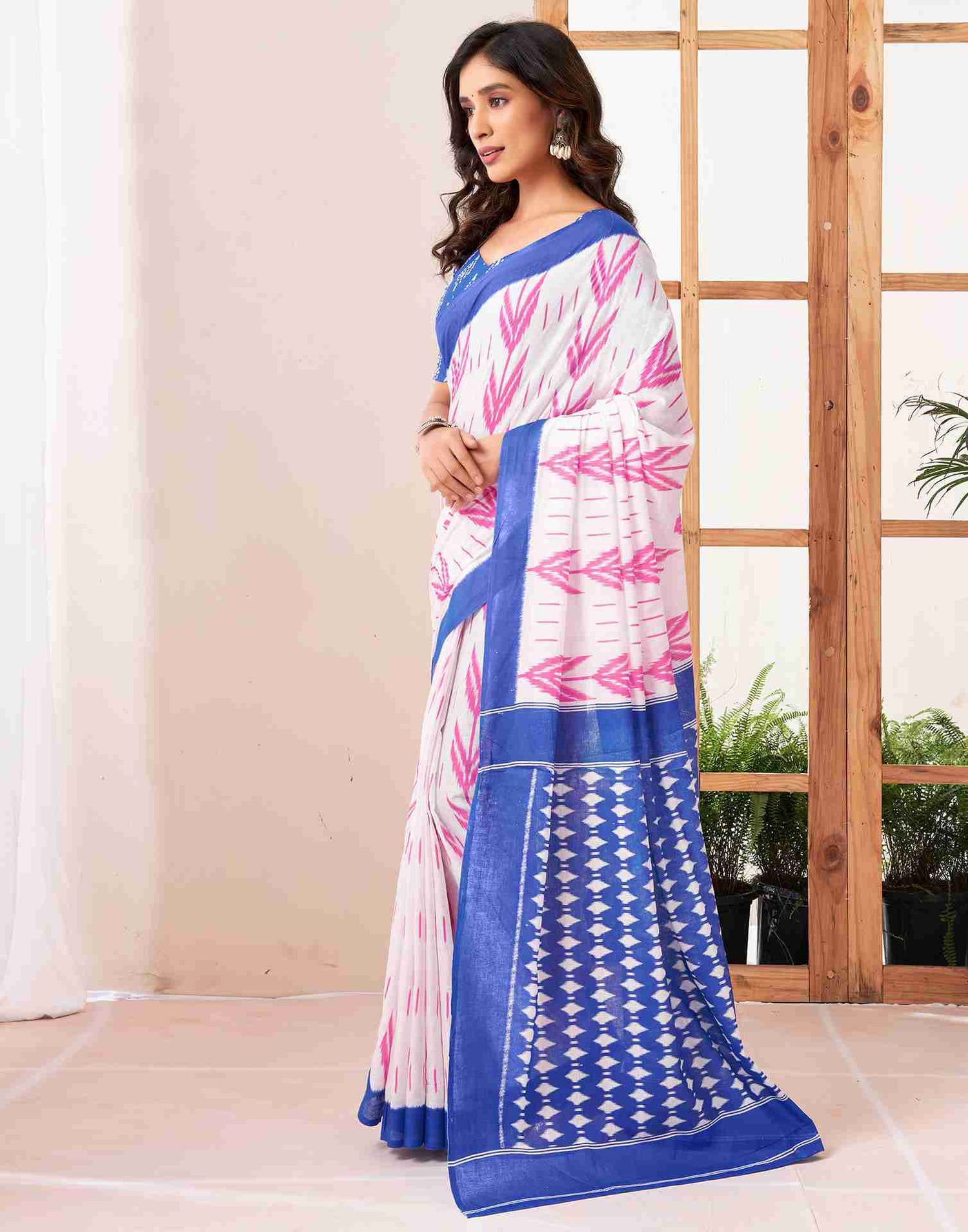 White Cotton Printed Saree