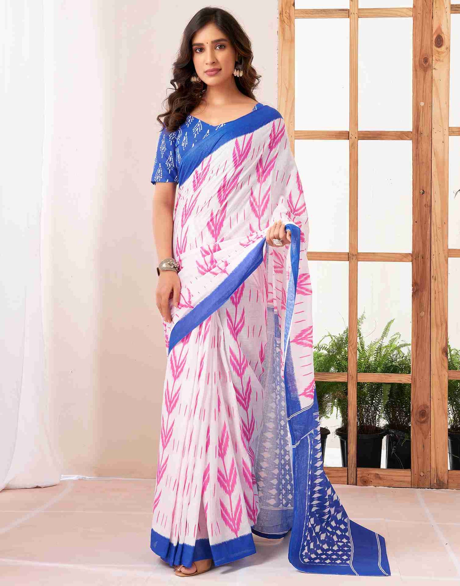 White Cotton Printed Saree