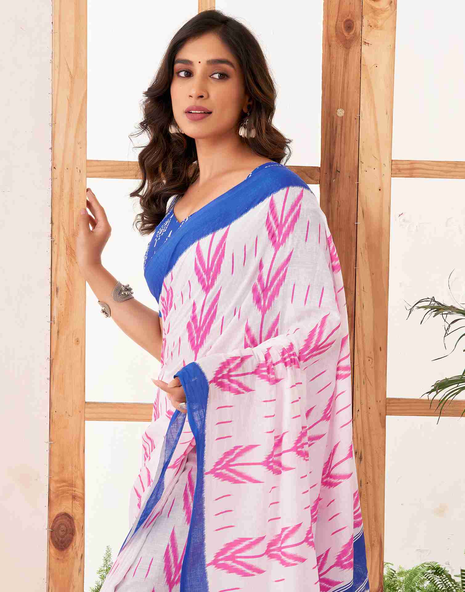 White Cotton Printed Saree