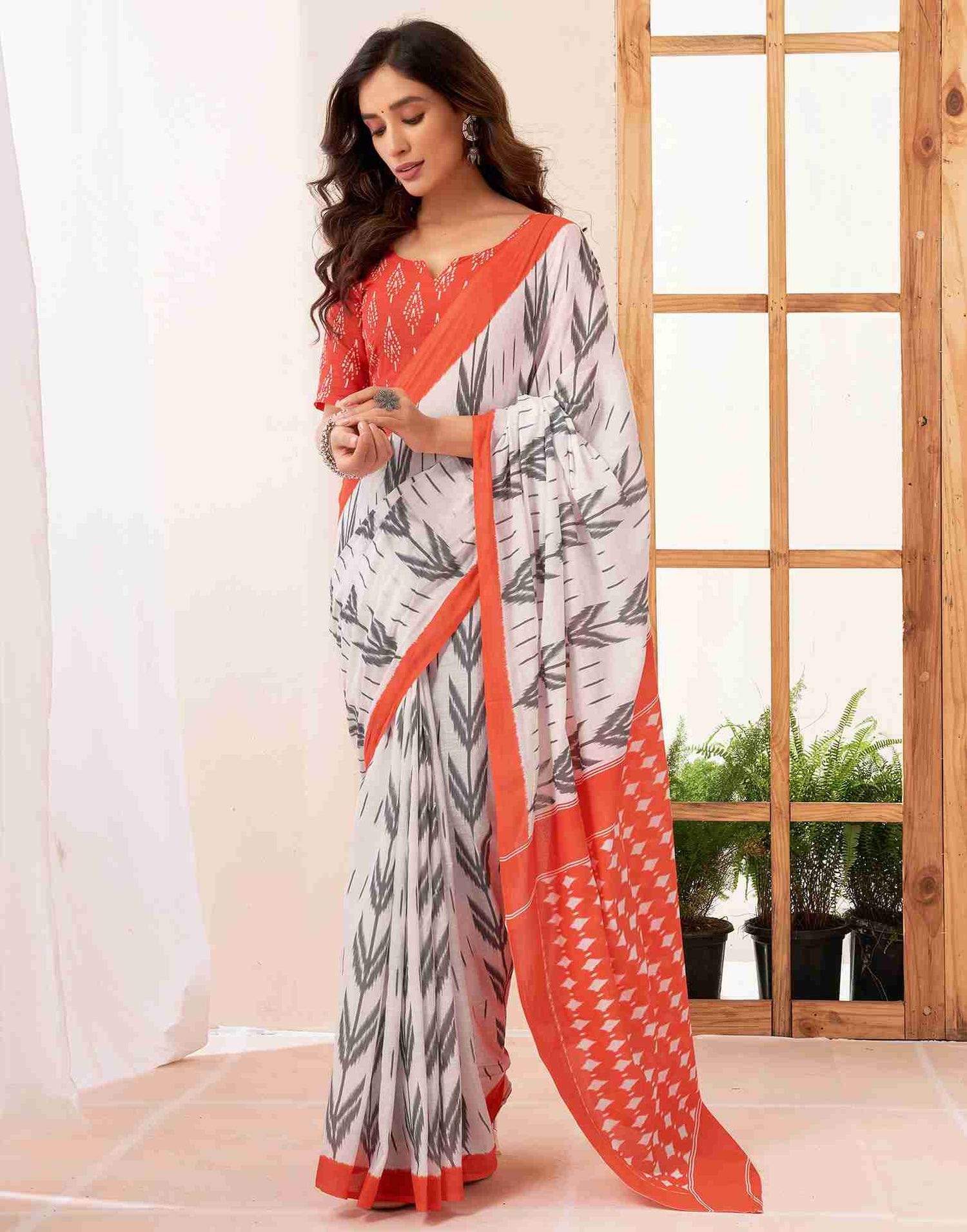 White Cotton Printed Saree