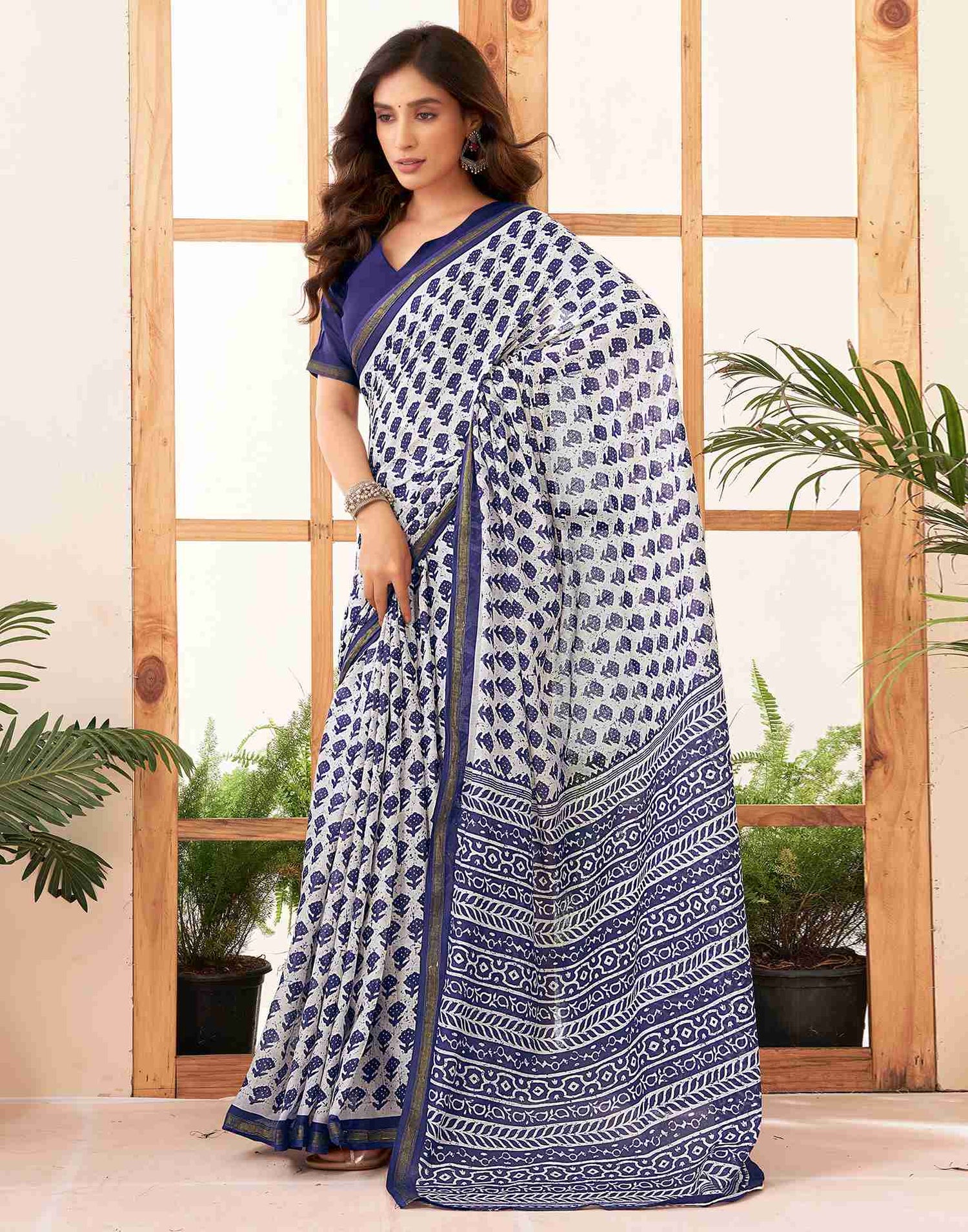 White Cotton Printed Saree