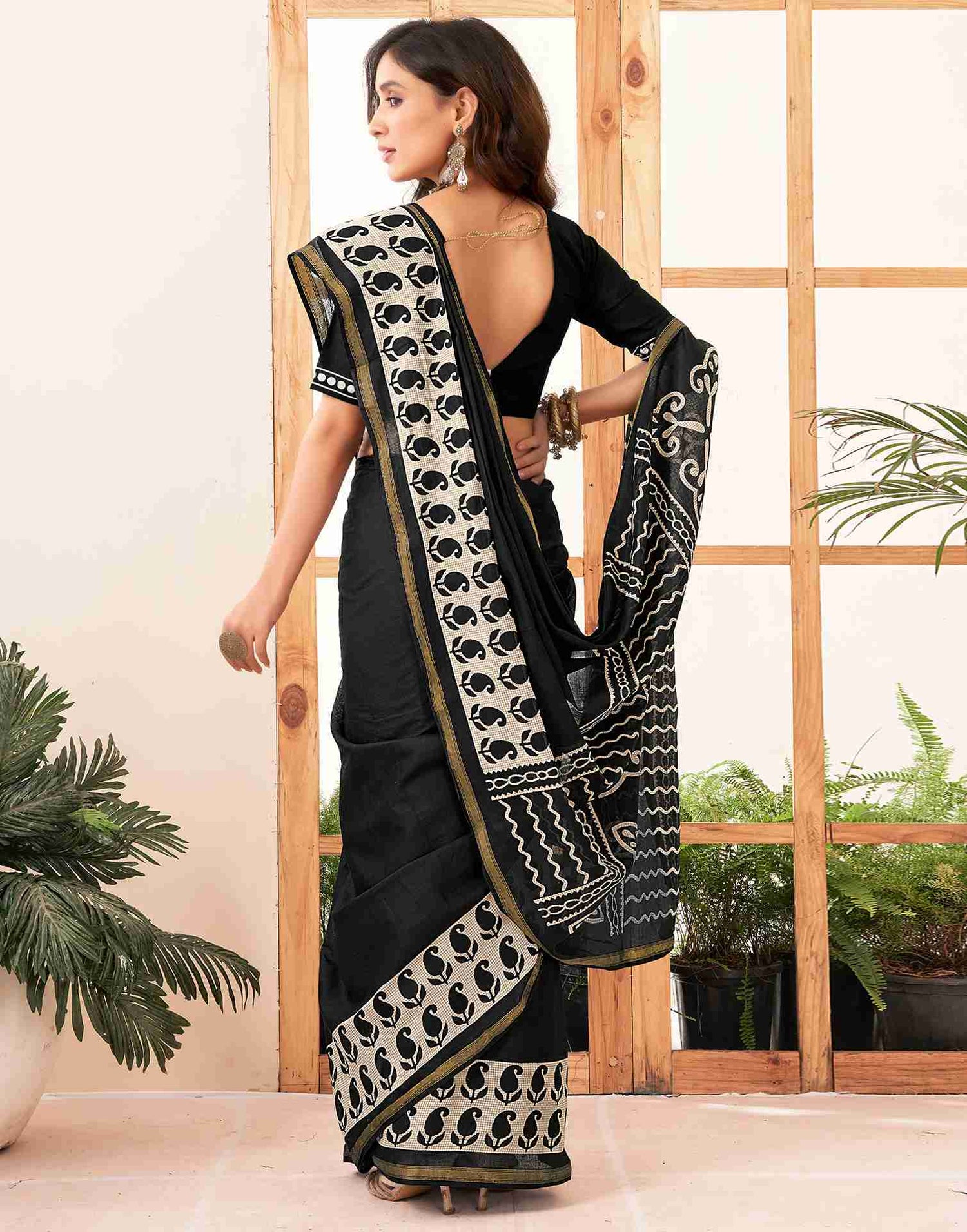 Black Cotton Printed Saree