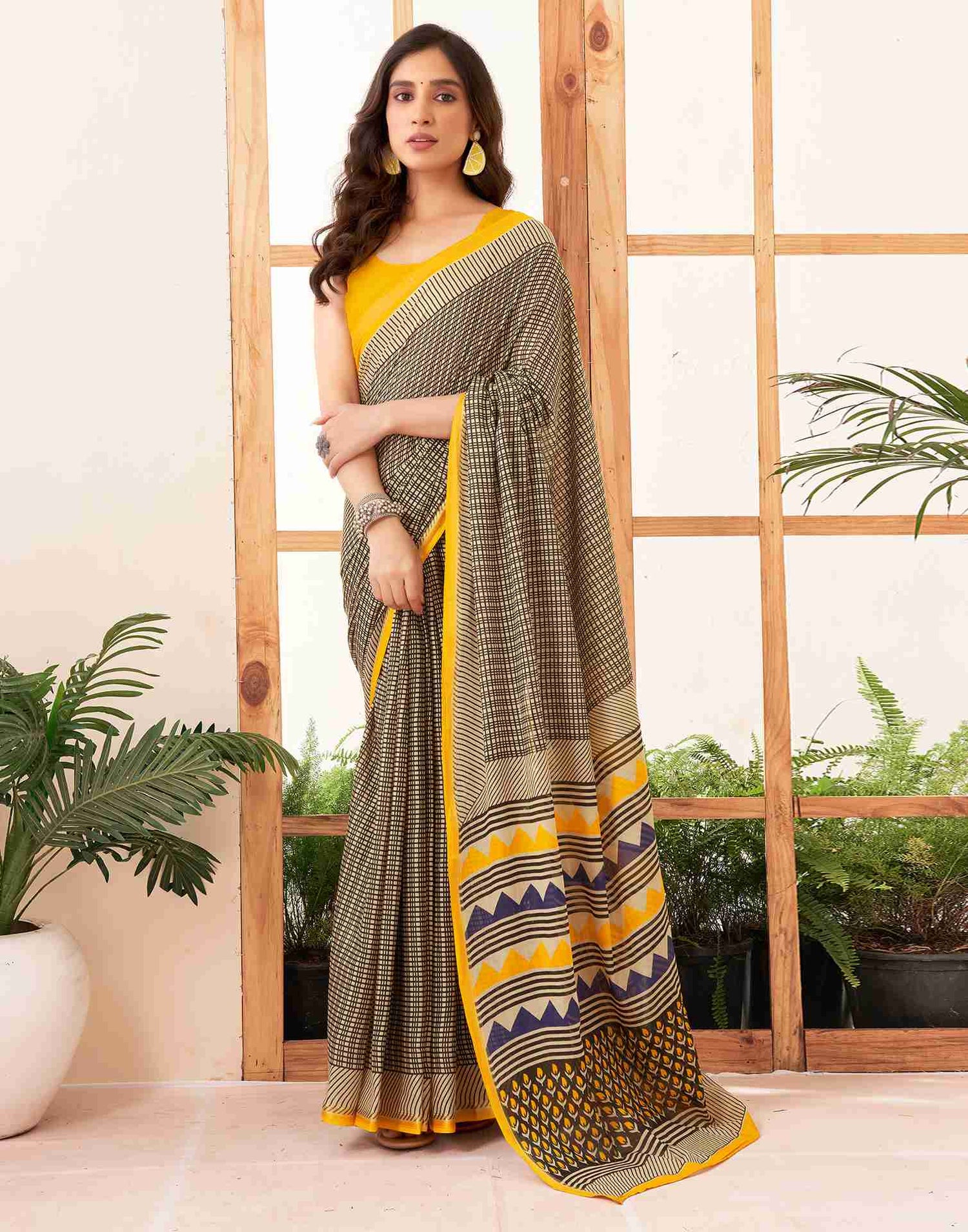 Light Beige Cotton Printed Saree