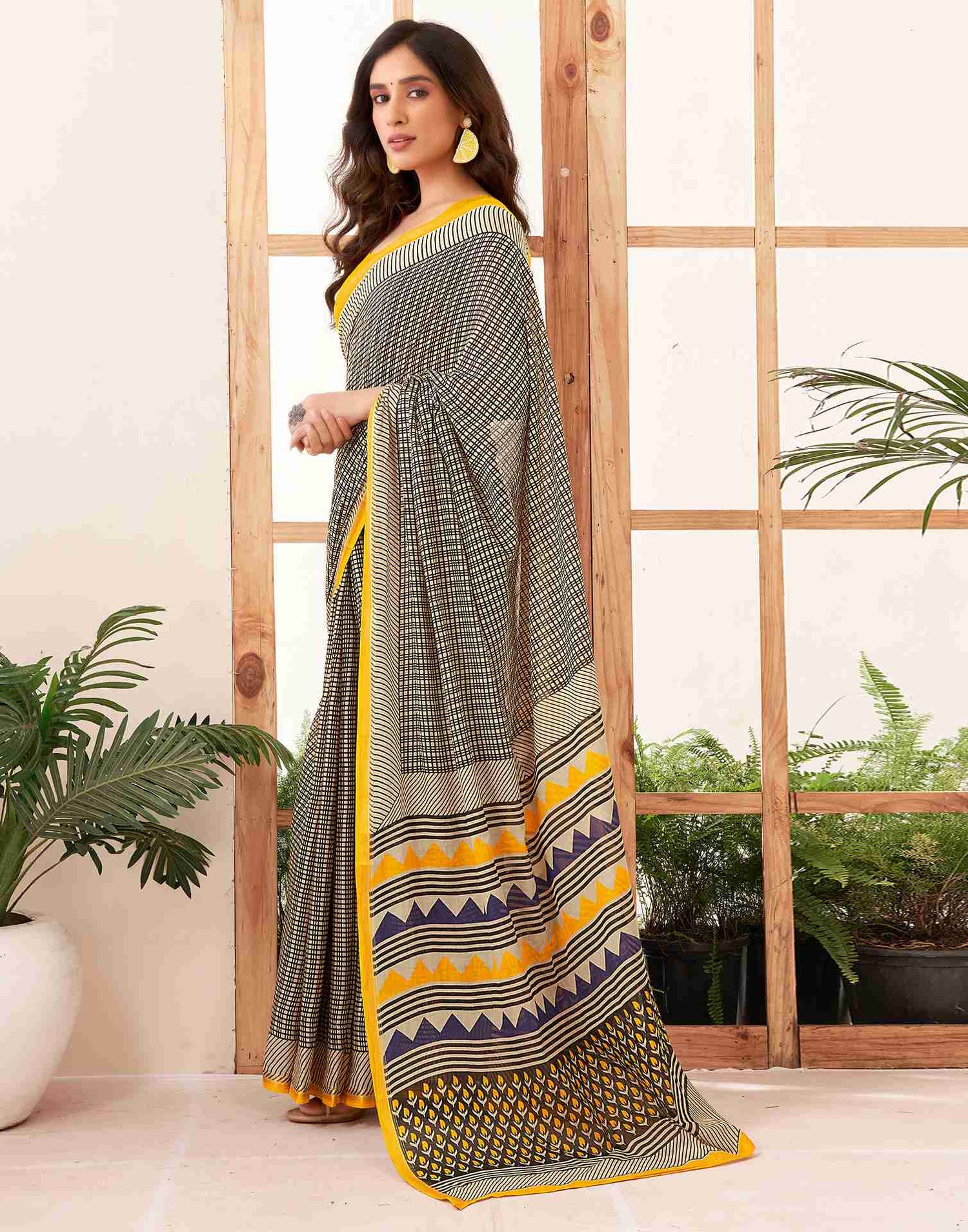 Light Beige Cotton Printed Saree