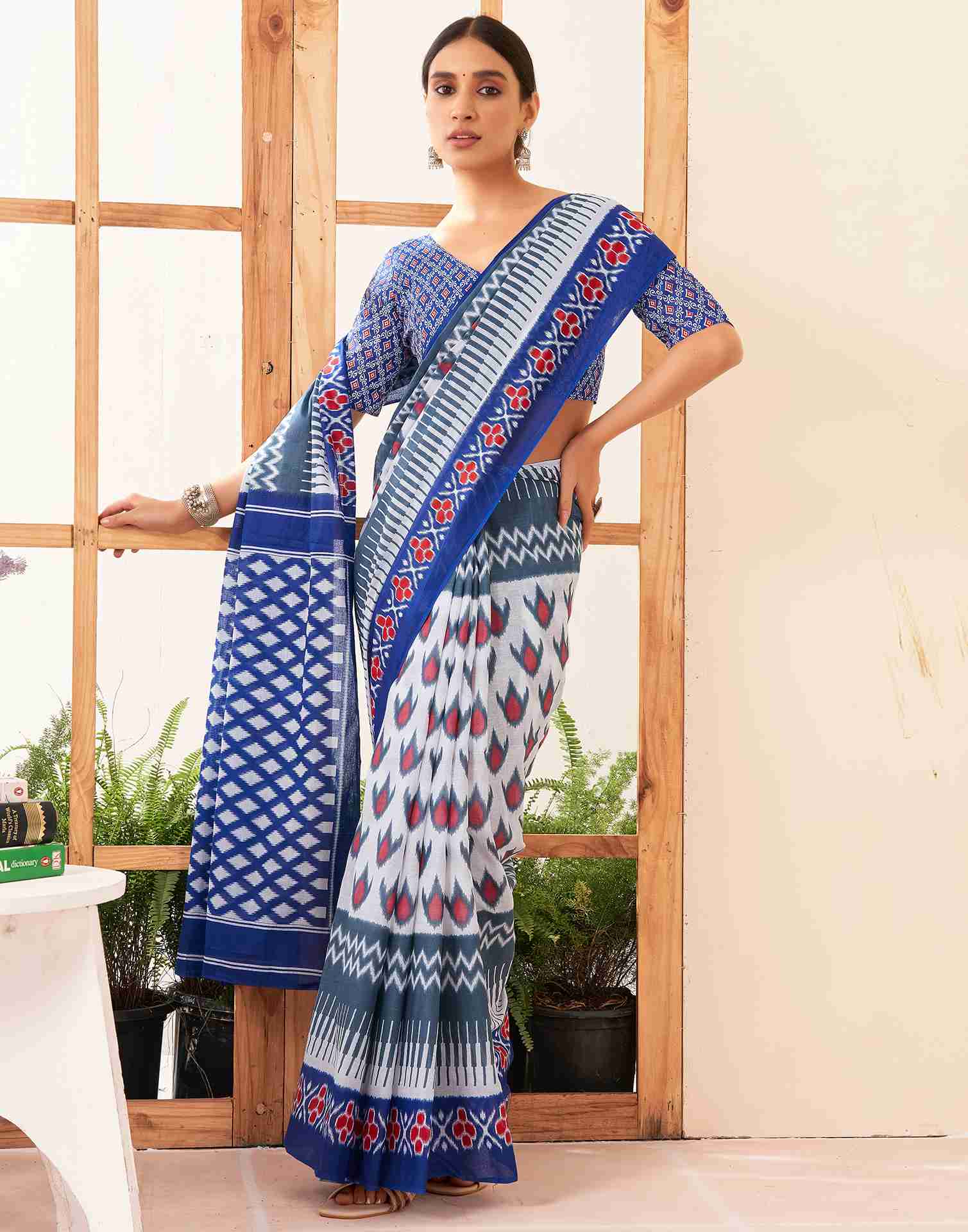 White Cotton Printed Saree