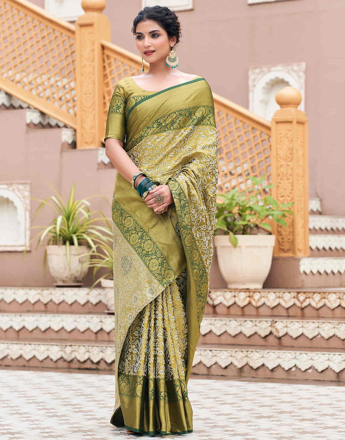 Dark Green Woven Kanjivaram Silk Saree