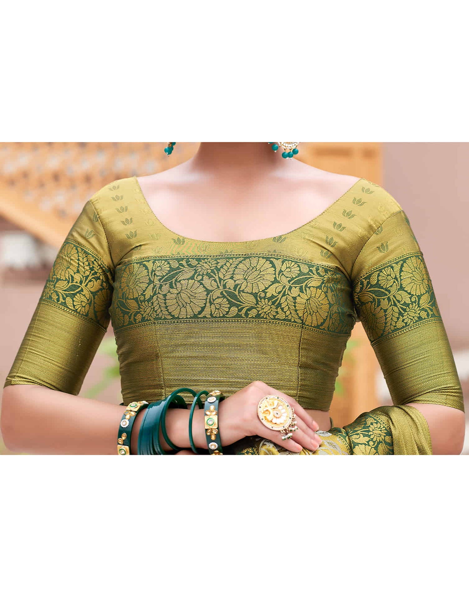 Dark Green Woven Kanjivaram Silk Saree