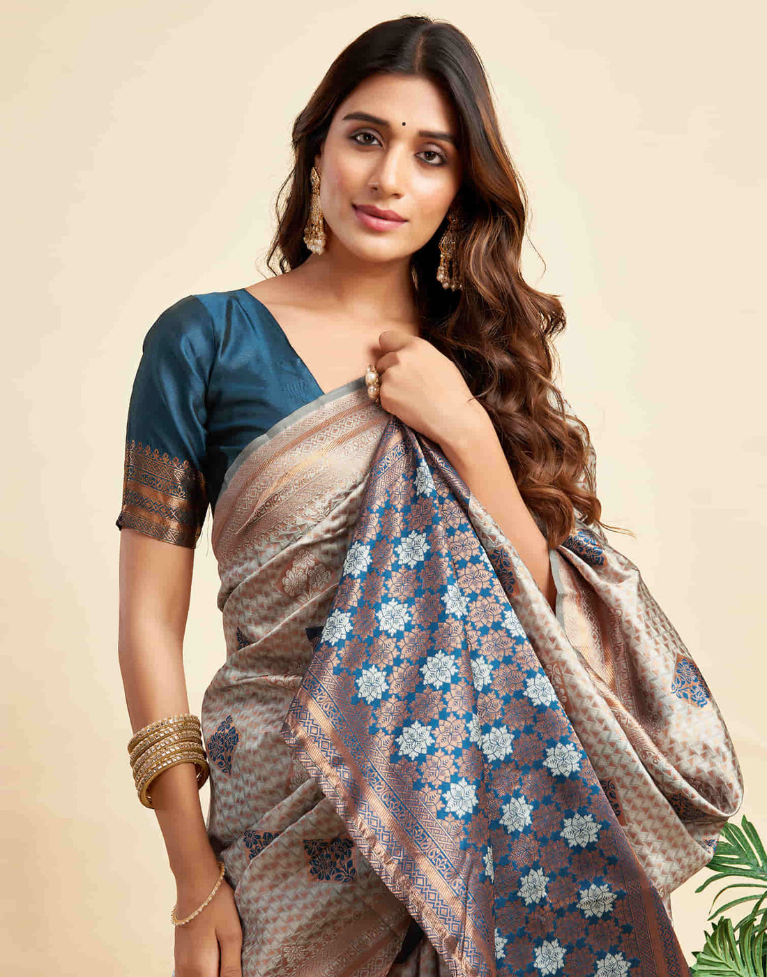 Grey Silk Woven Banarasi Saree