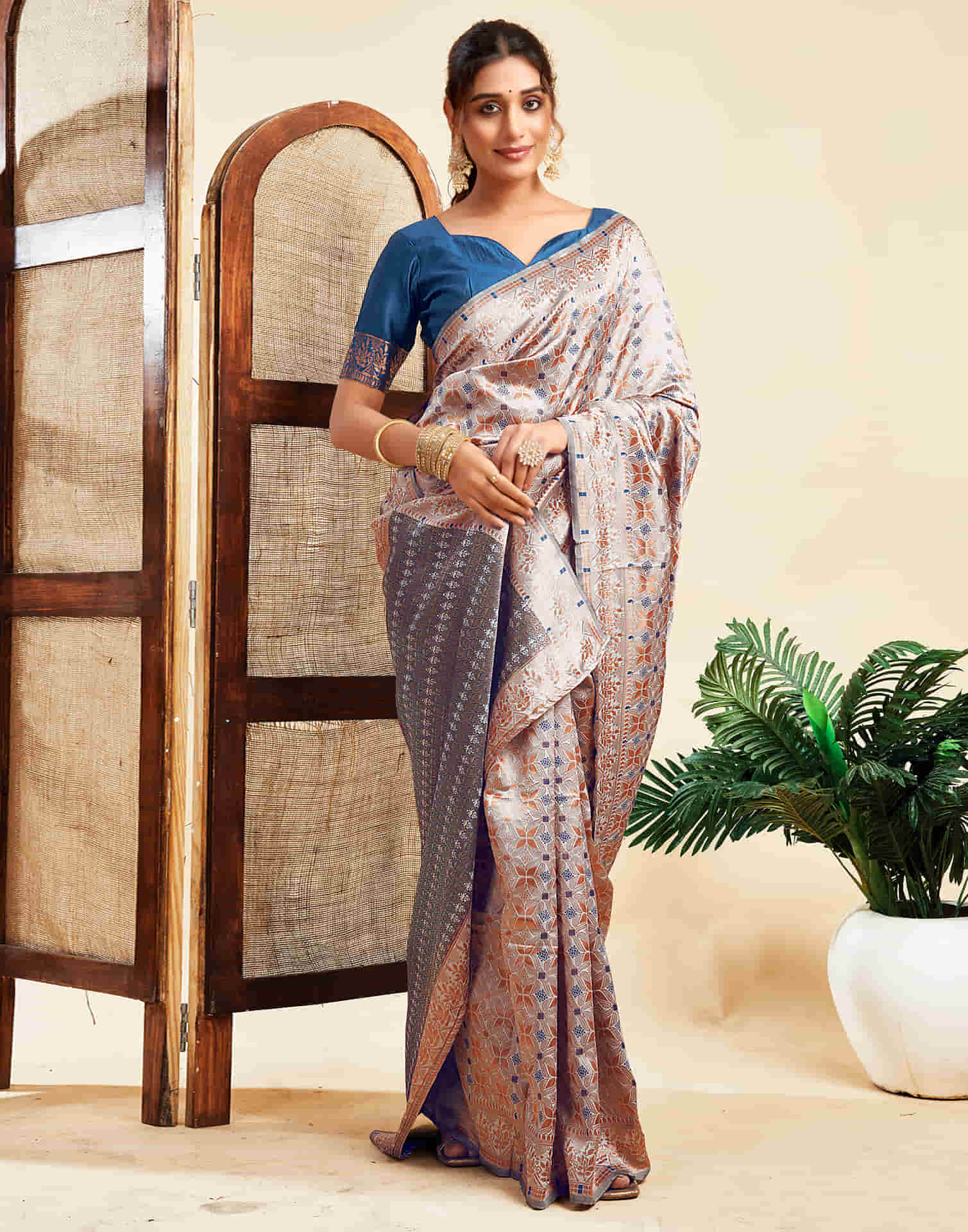 Grey Silk Woven Saree