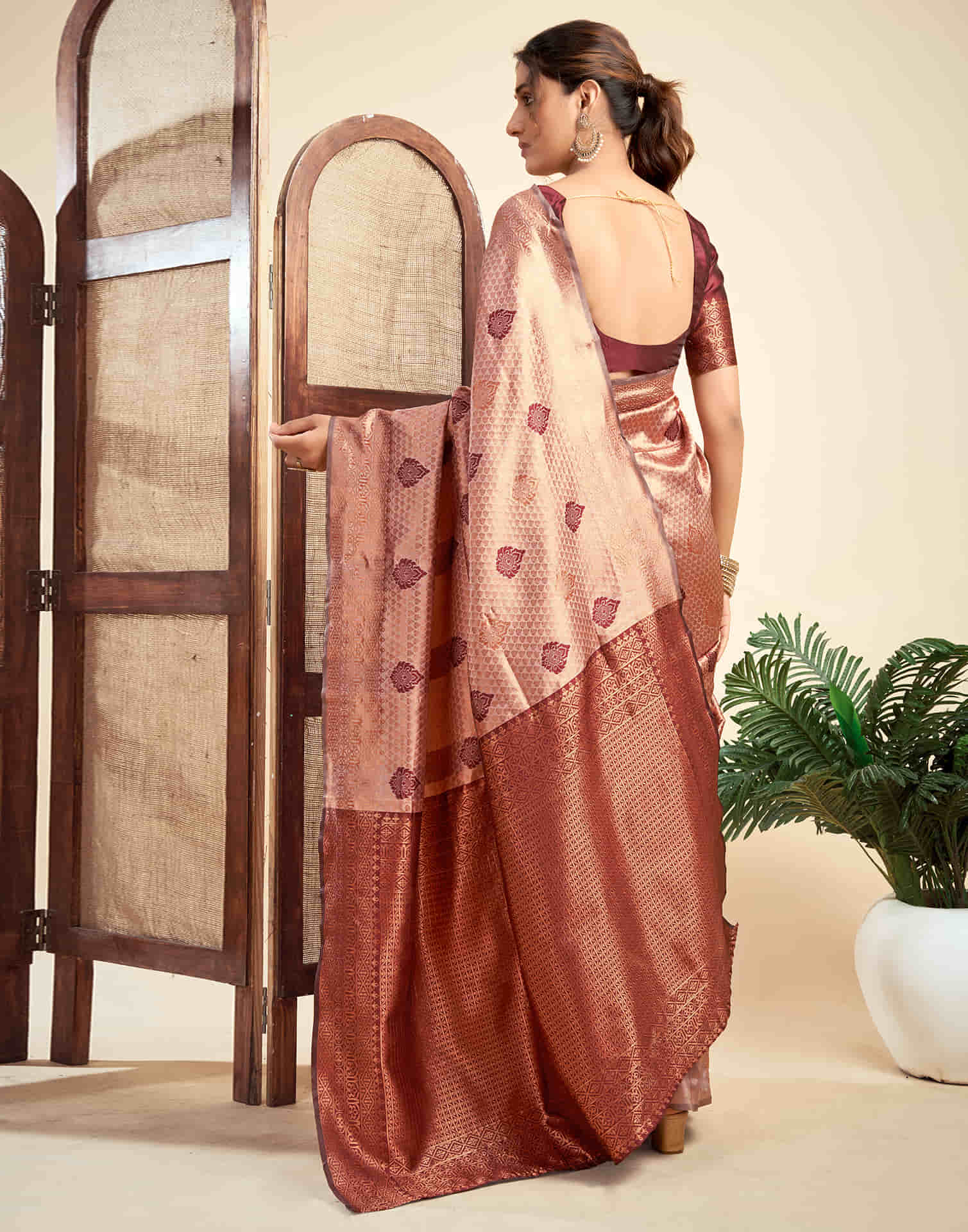 Rose Gold Silk Woven Banarasi Saree