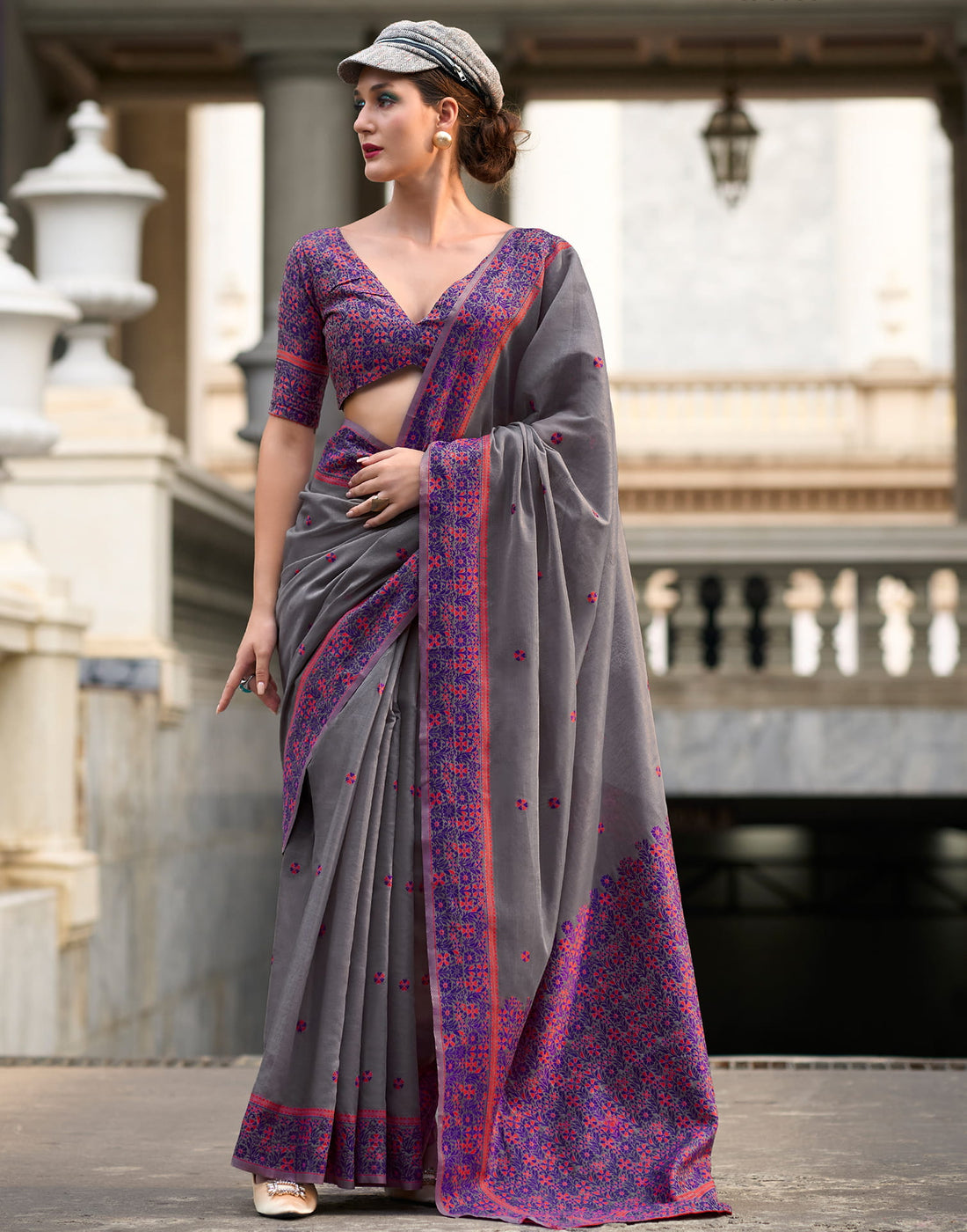 Grey Linen Woven Saree