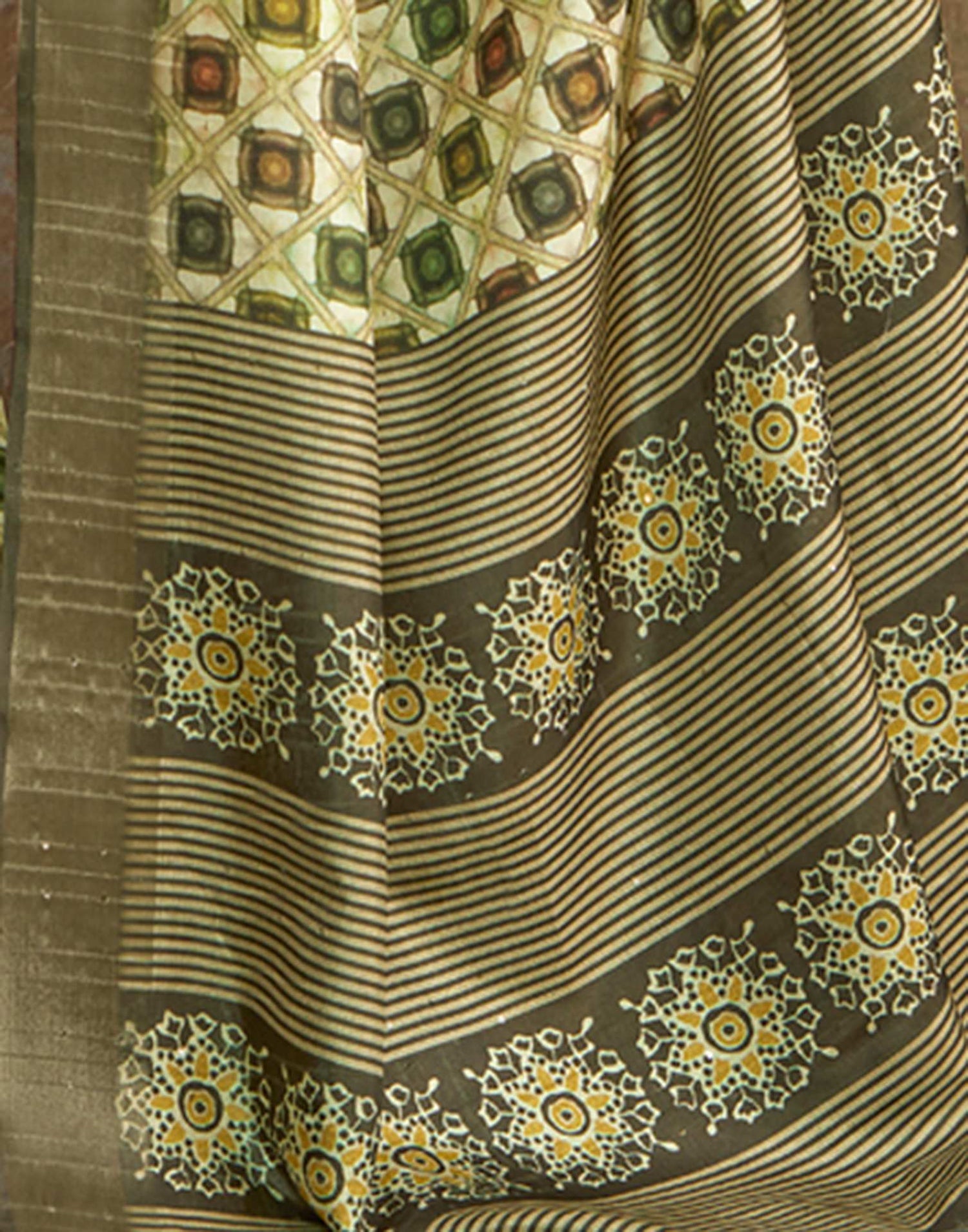Tea Green Geometric Printed Silk Saree