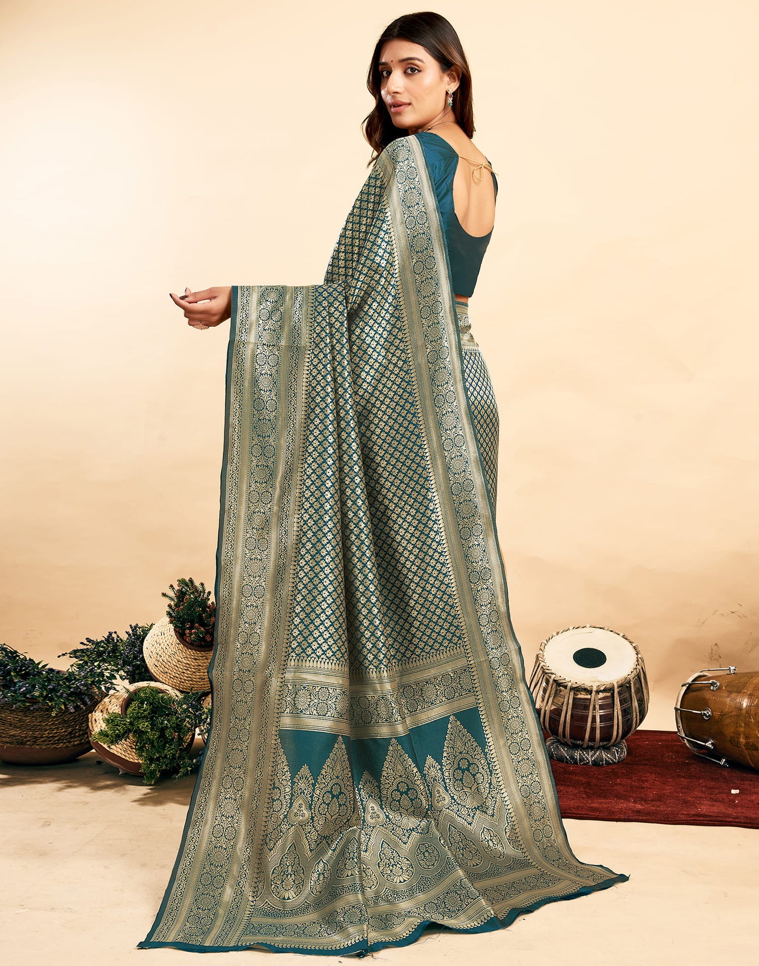 Rama Green Silk Woven Banarasi Saree