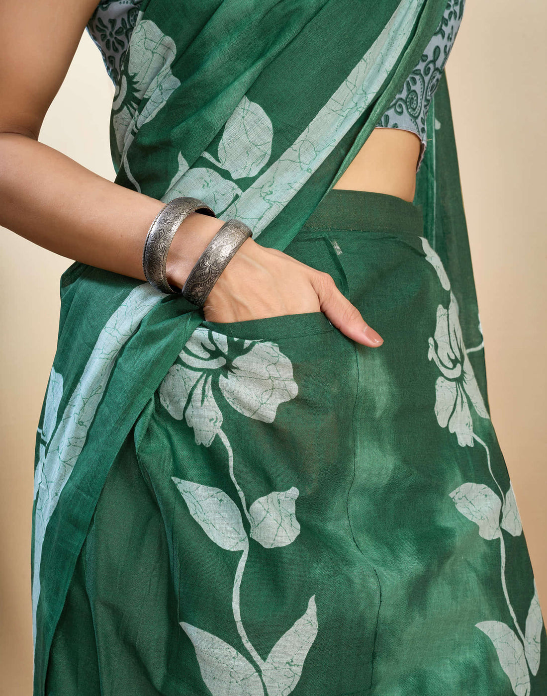 Ready To Wear Green Pure Cotton Floral Printed Saree With Pocket