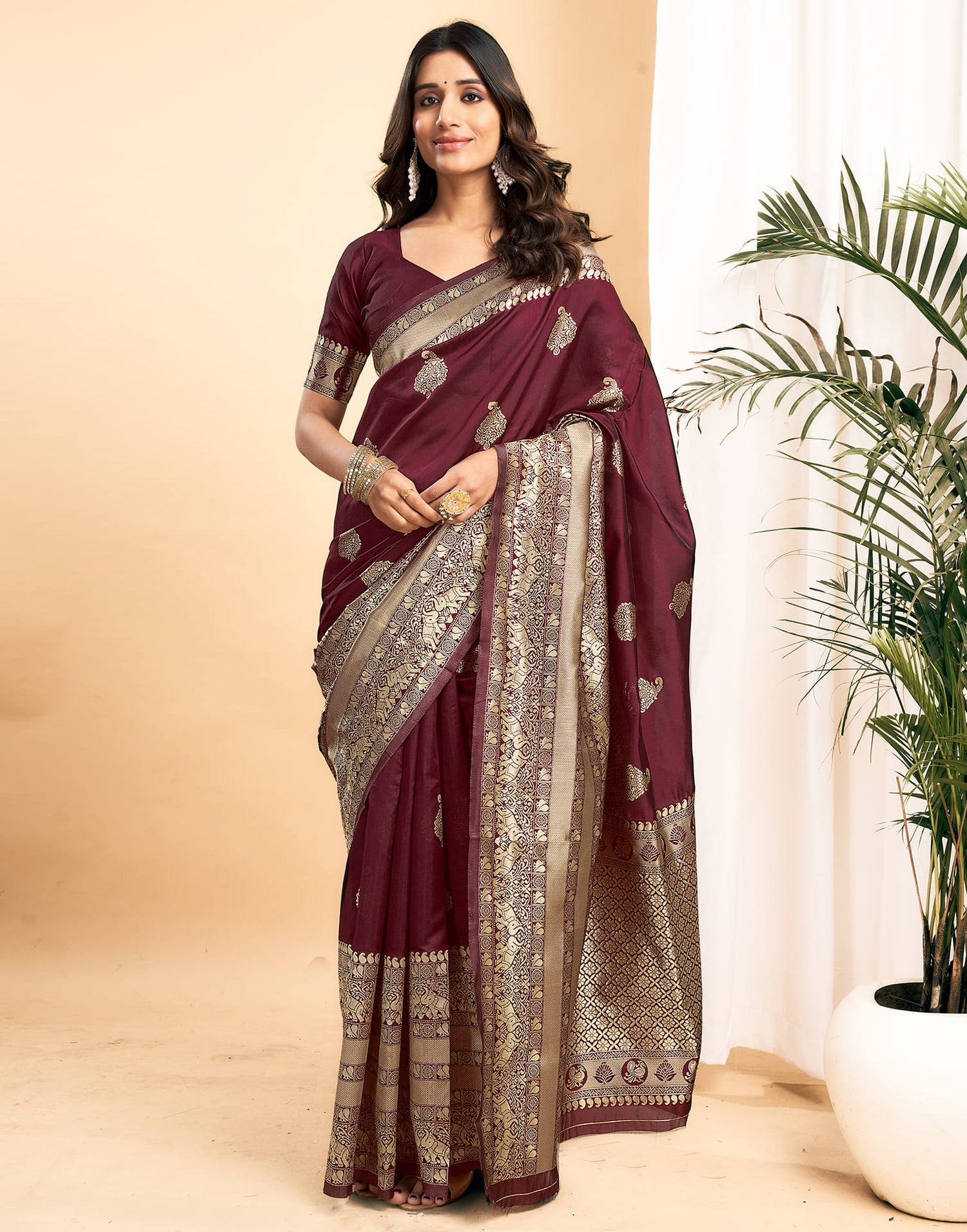 Maroon Silk Blend Woven Kanjivaram Saree