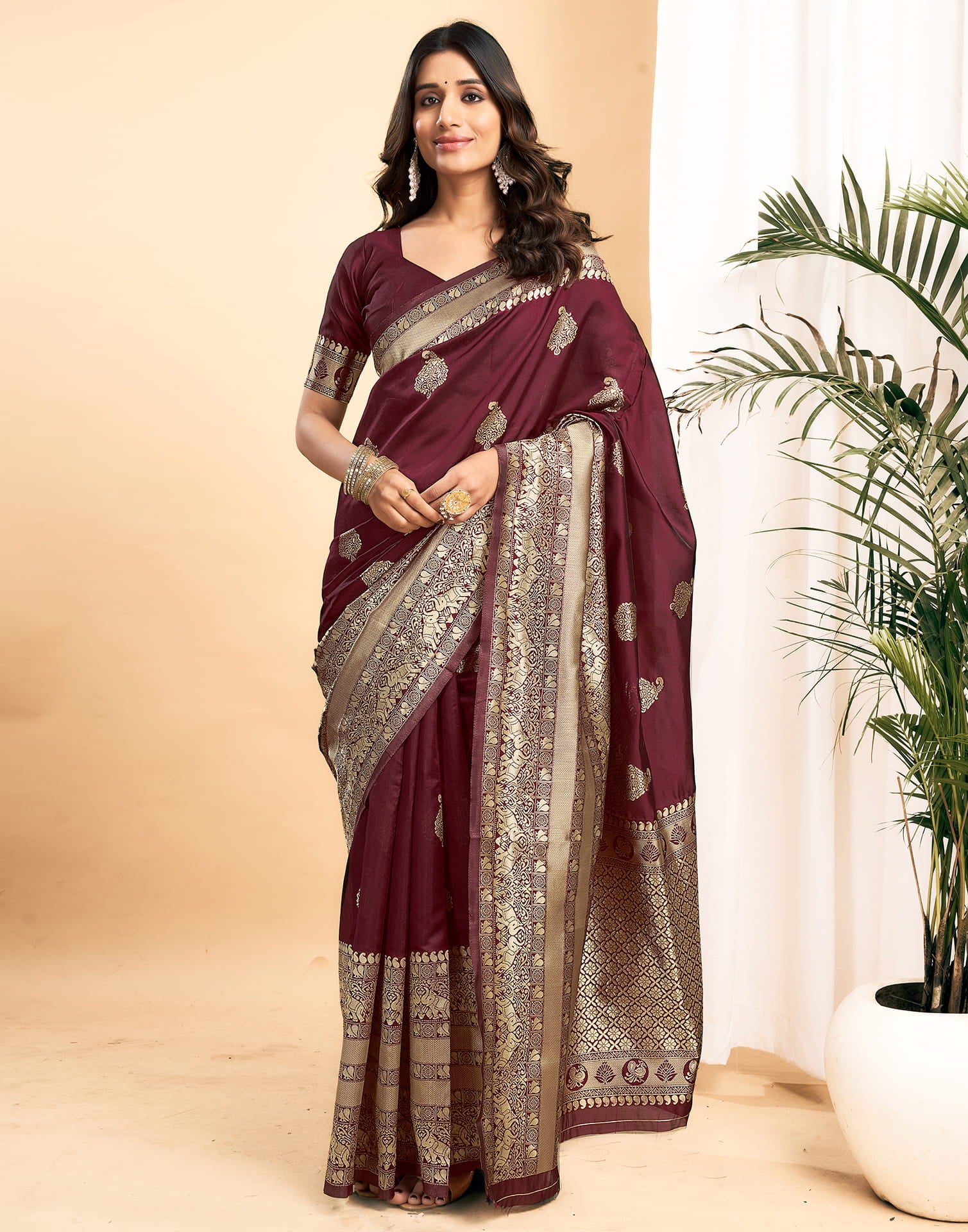 Maroon Silk Blend Woven Kanjivaram Saree