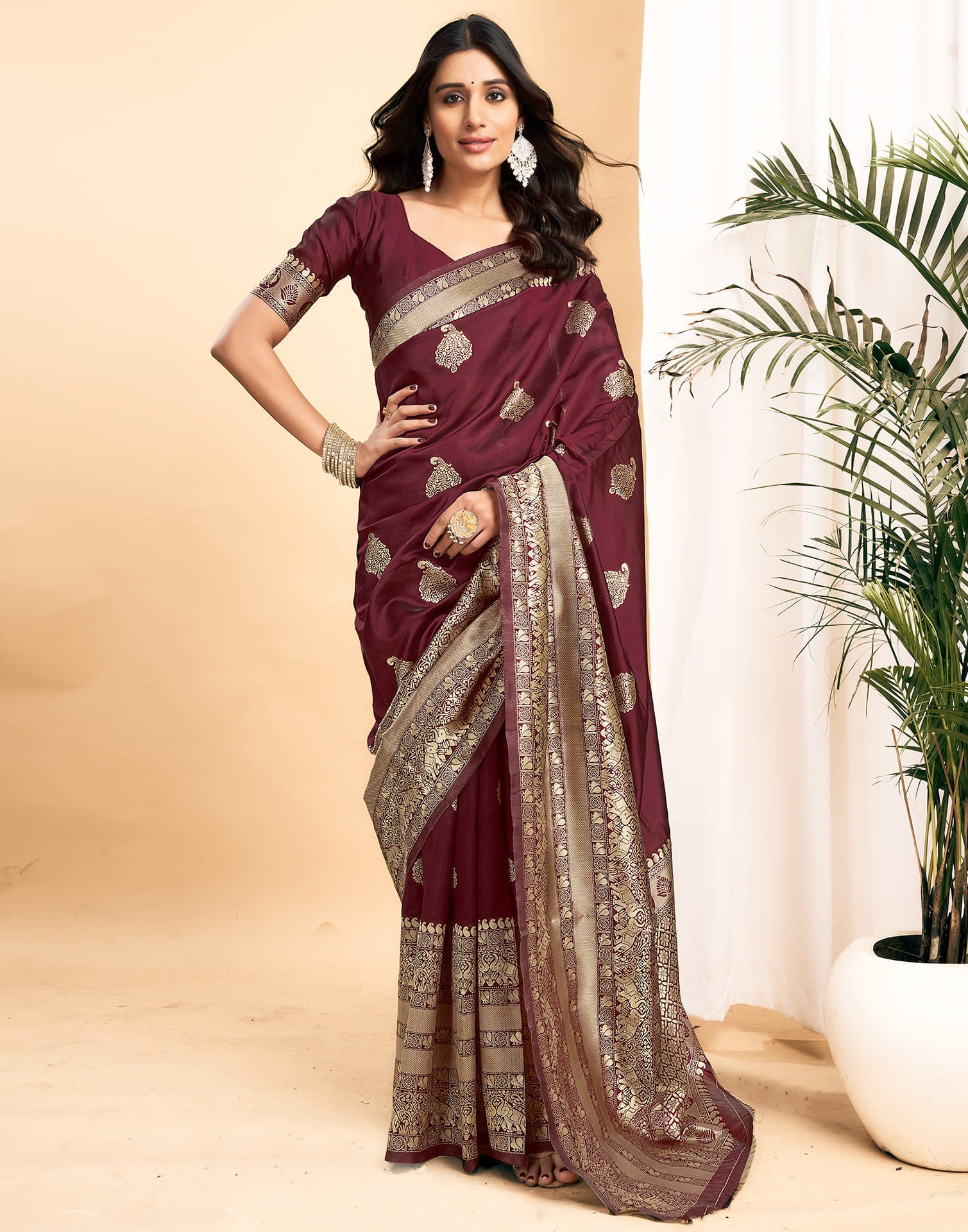 Maroon Silk Blend Woven Kanjivaram Saree