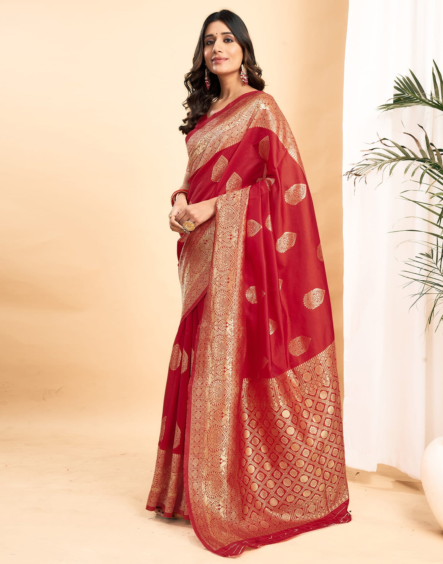 Red Silk Blend Woven Kanjivaram Saree