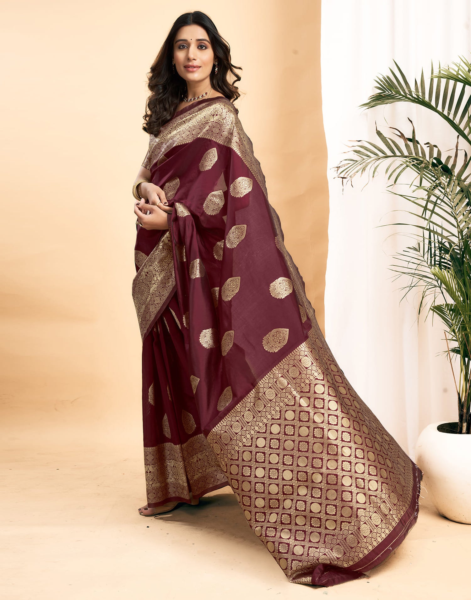 Maroon Silk Blend Woven Kanjivaram Saree