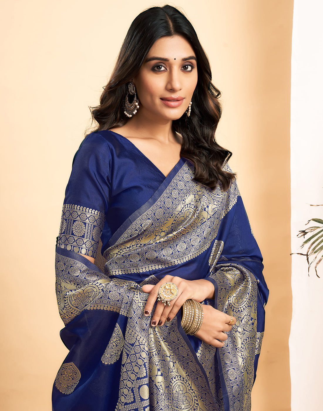 Blue Silk Blend Woven Kanjivaram Saree