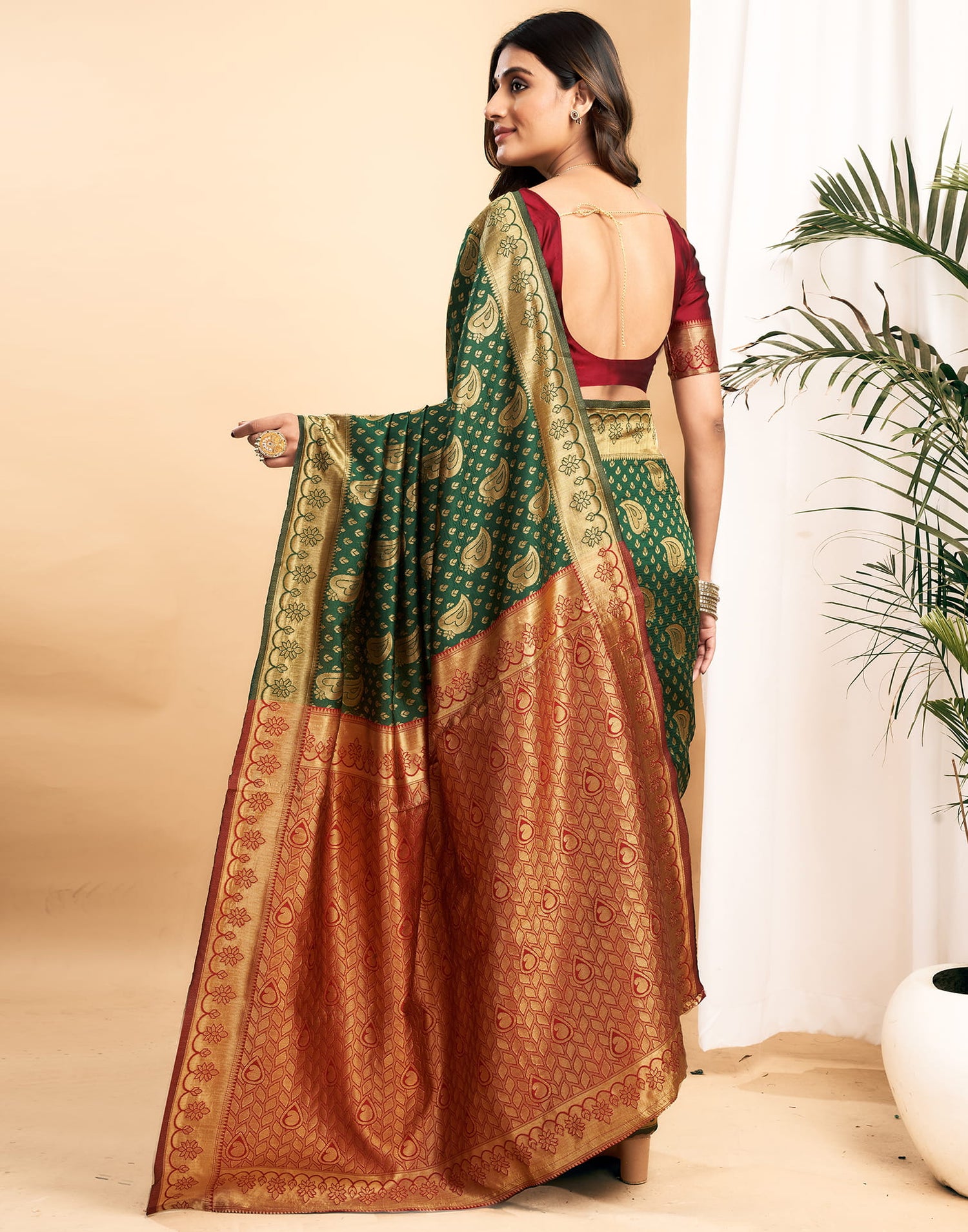 Green Silk Blend Woven Banarasi Saree