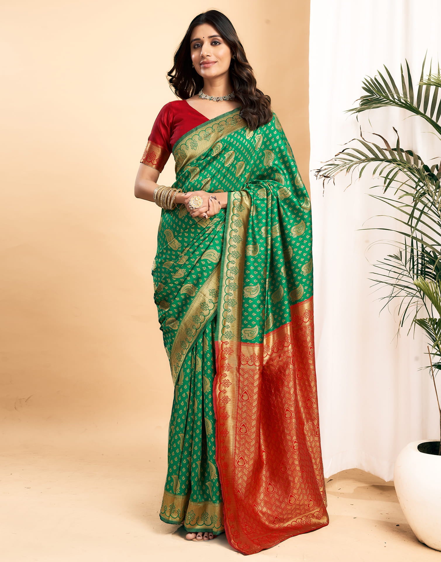 Green Silk Blend Woven Banarasi Saree