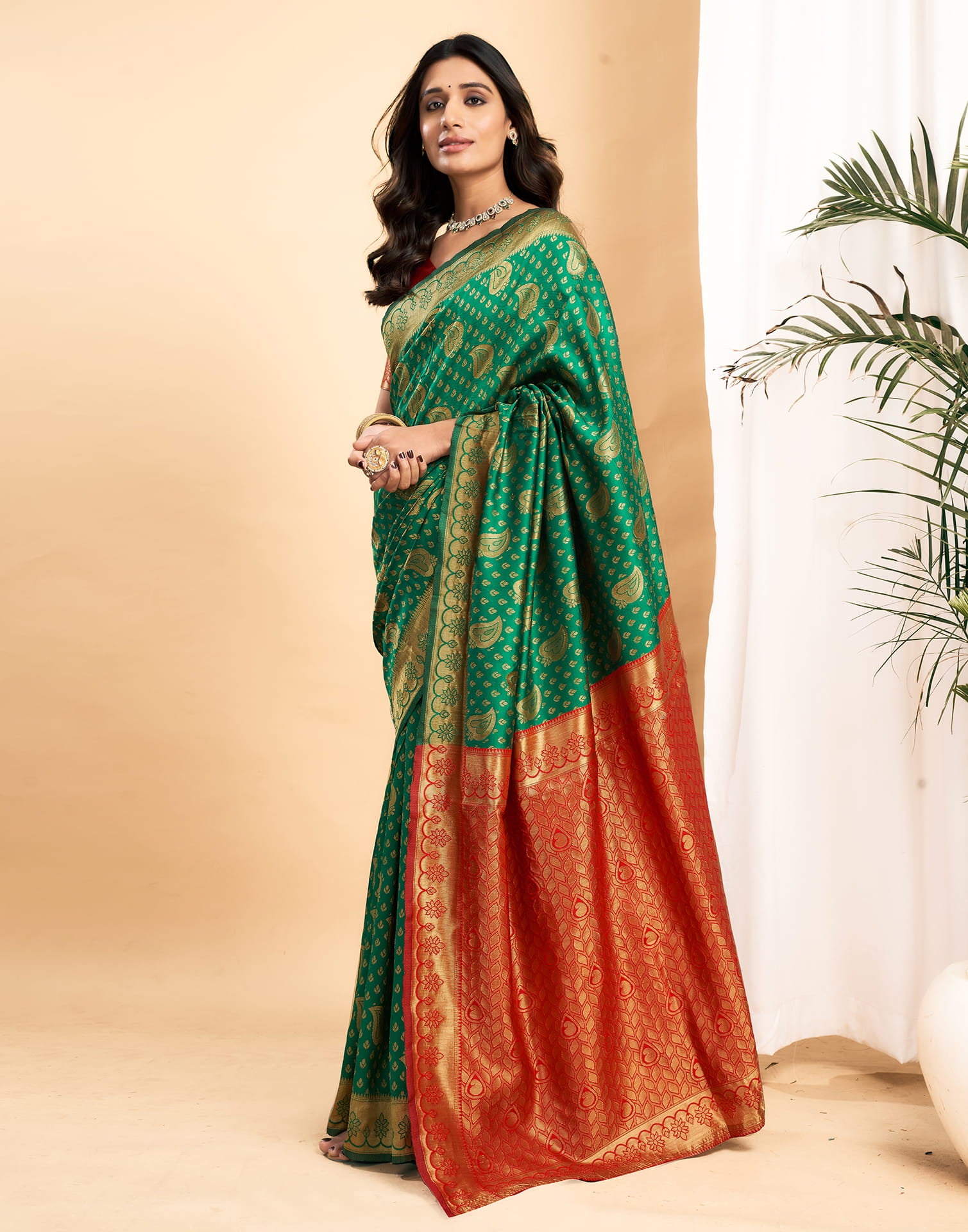 Green Silk Blend Woven Banarasi Saree